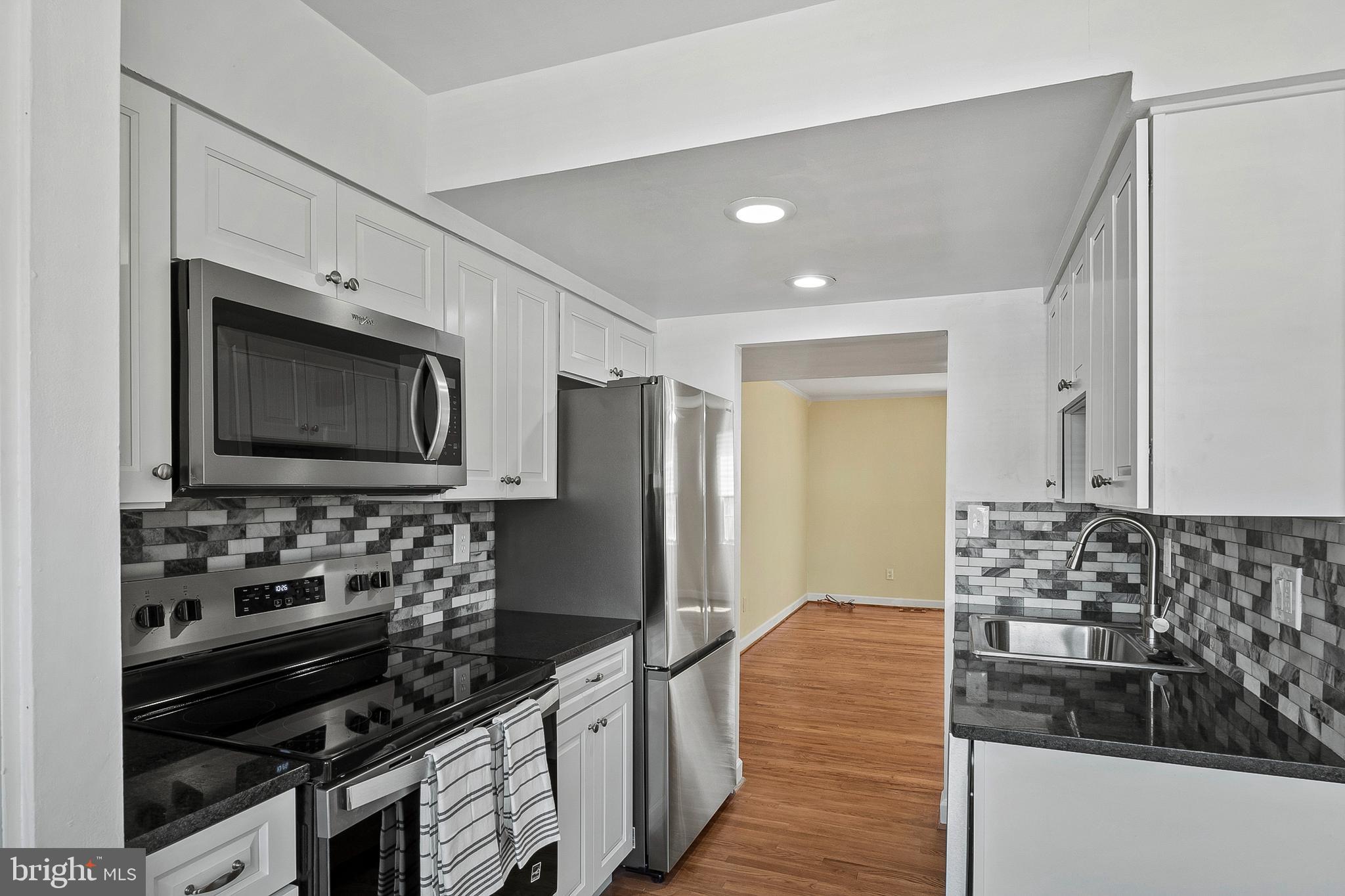 CROFTON SQUARE - Residential