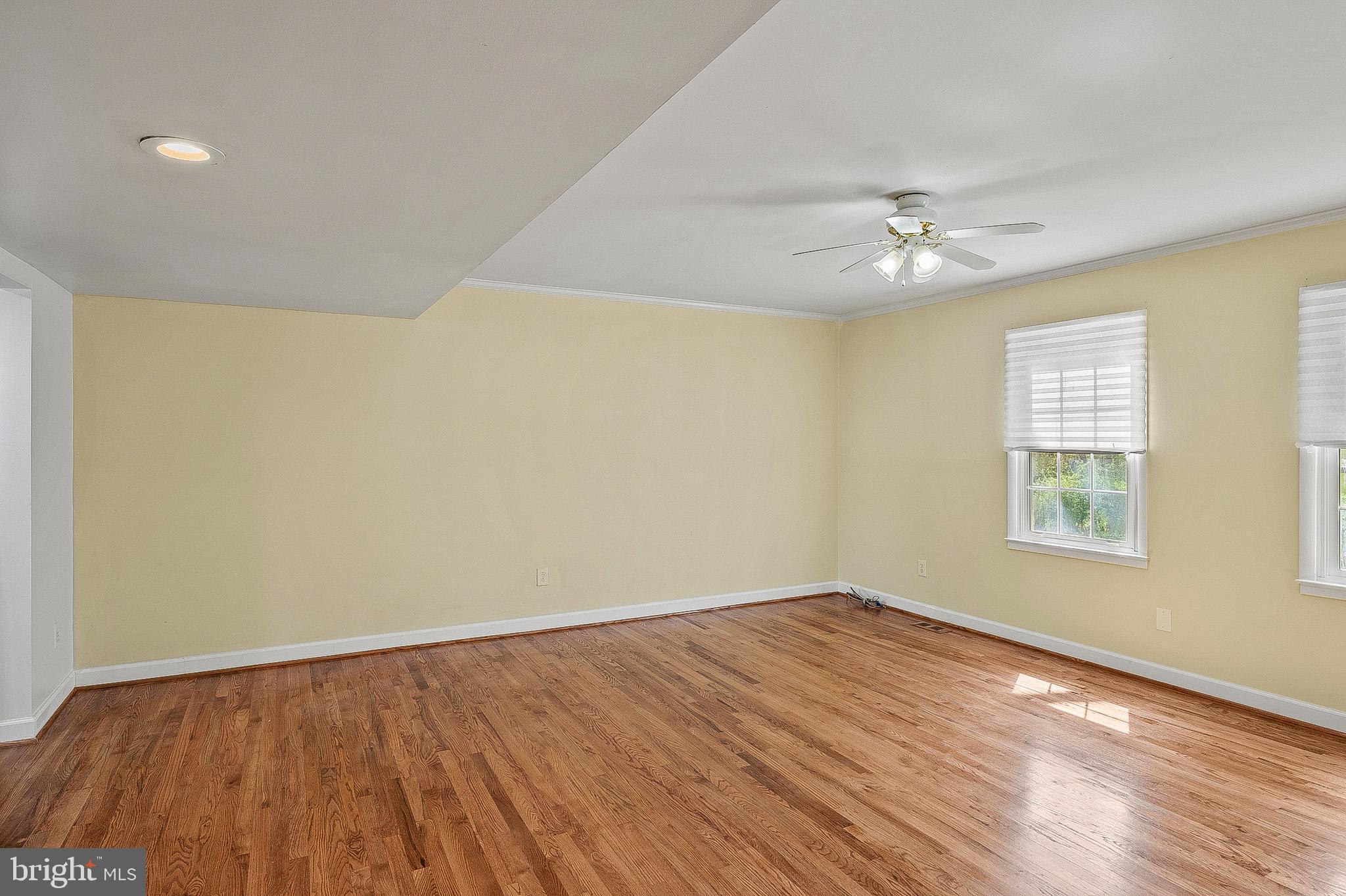 CROFTON SQUARE - Residential