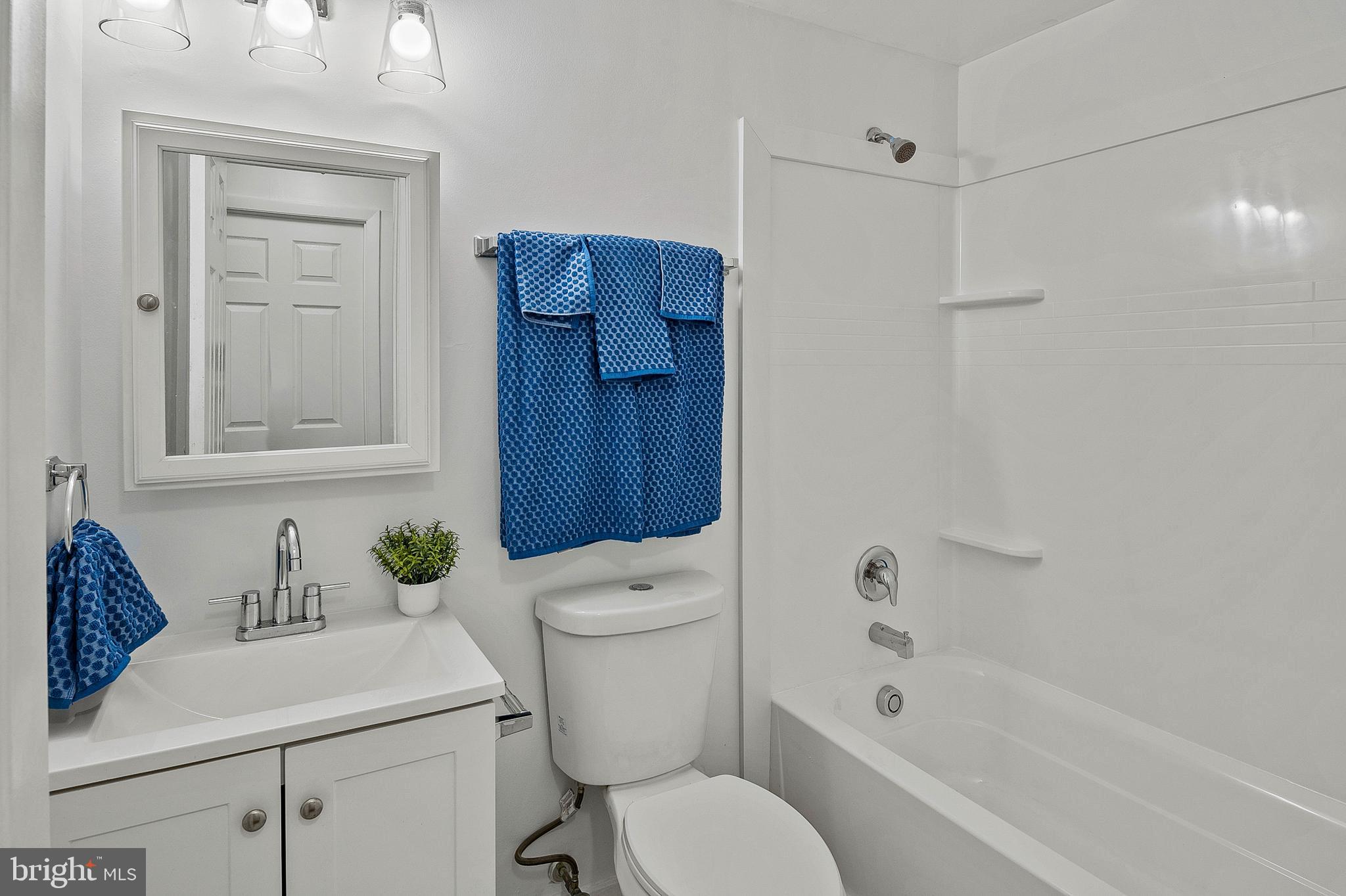 CROFTON SQUARE - Residential