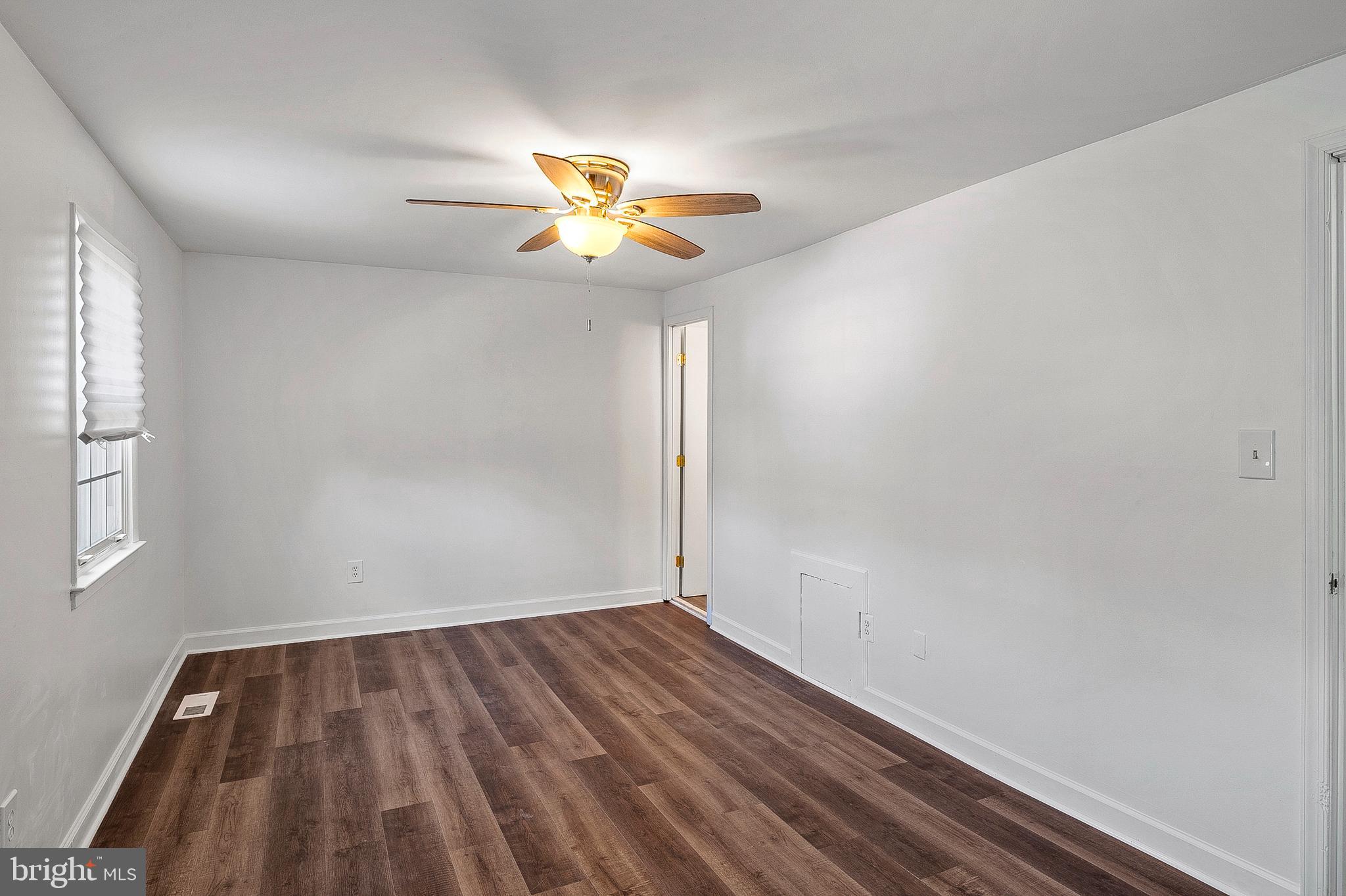 CROFTON SQUARE - Residential