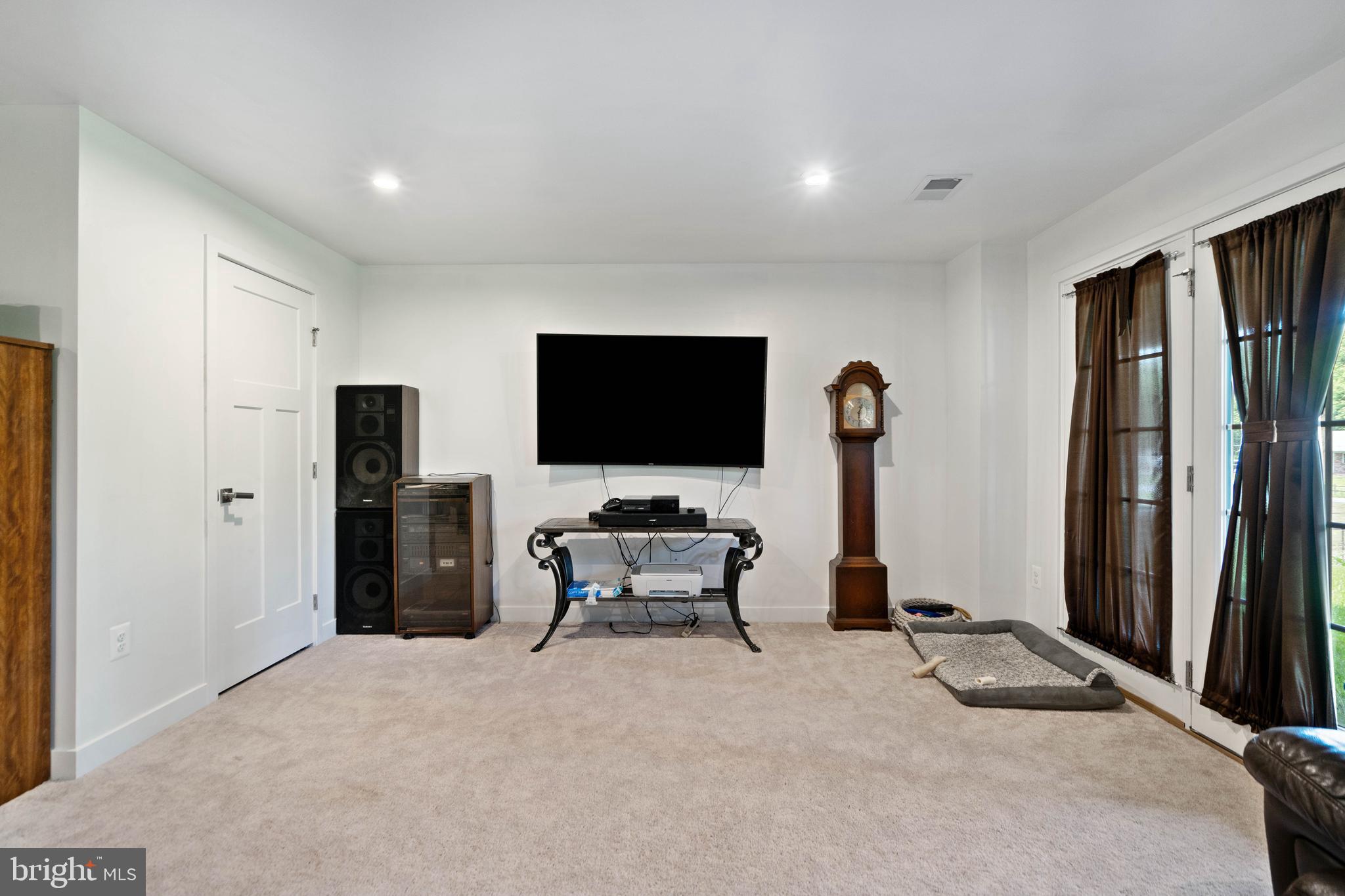 POTOMAC STATION - Residential