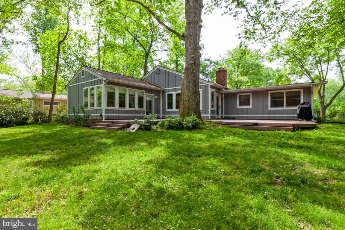 RAYMONDALE - Residential