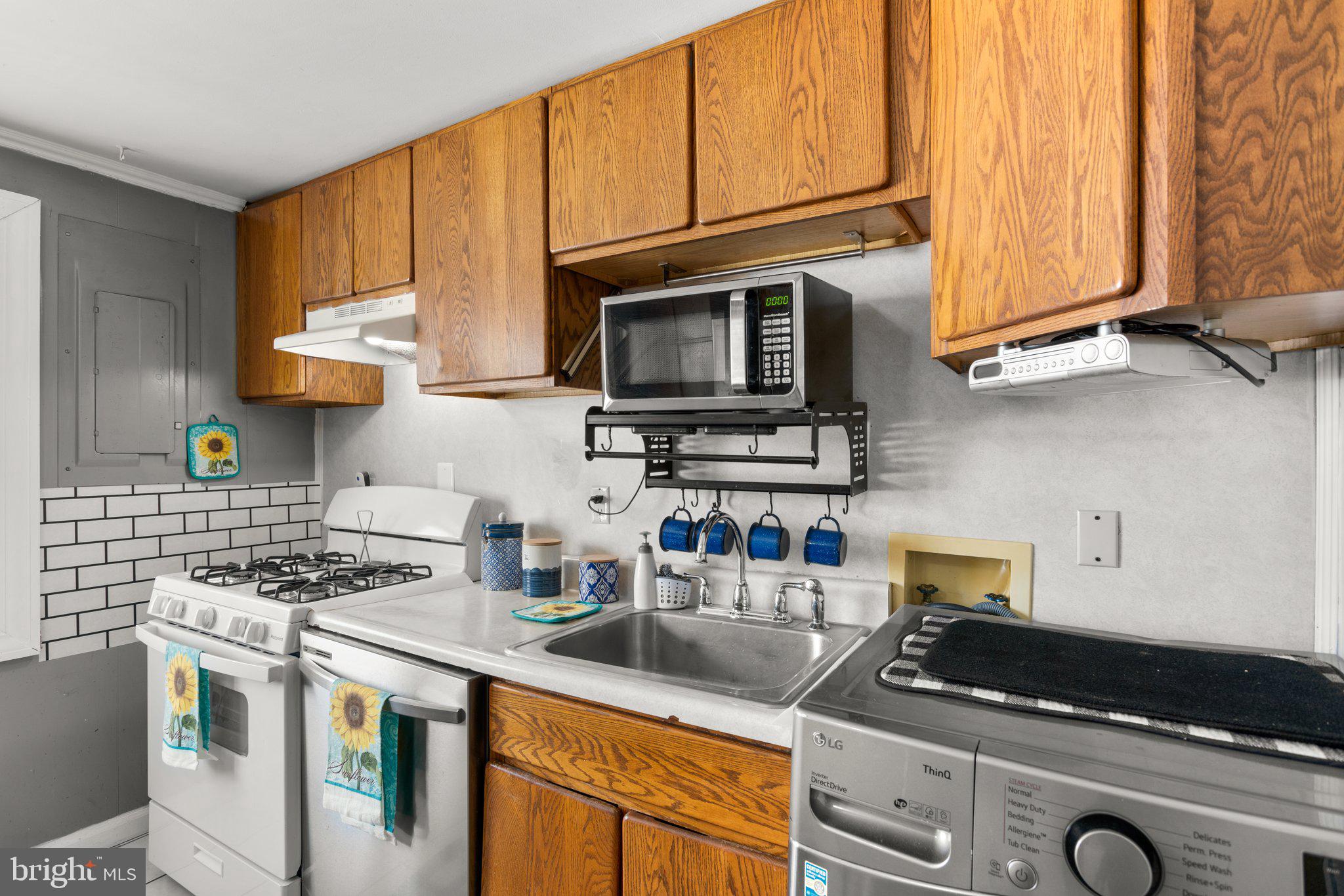 GLEN GARDENS - Residential