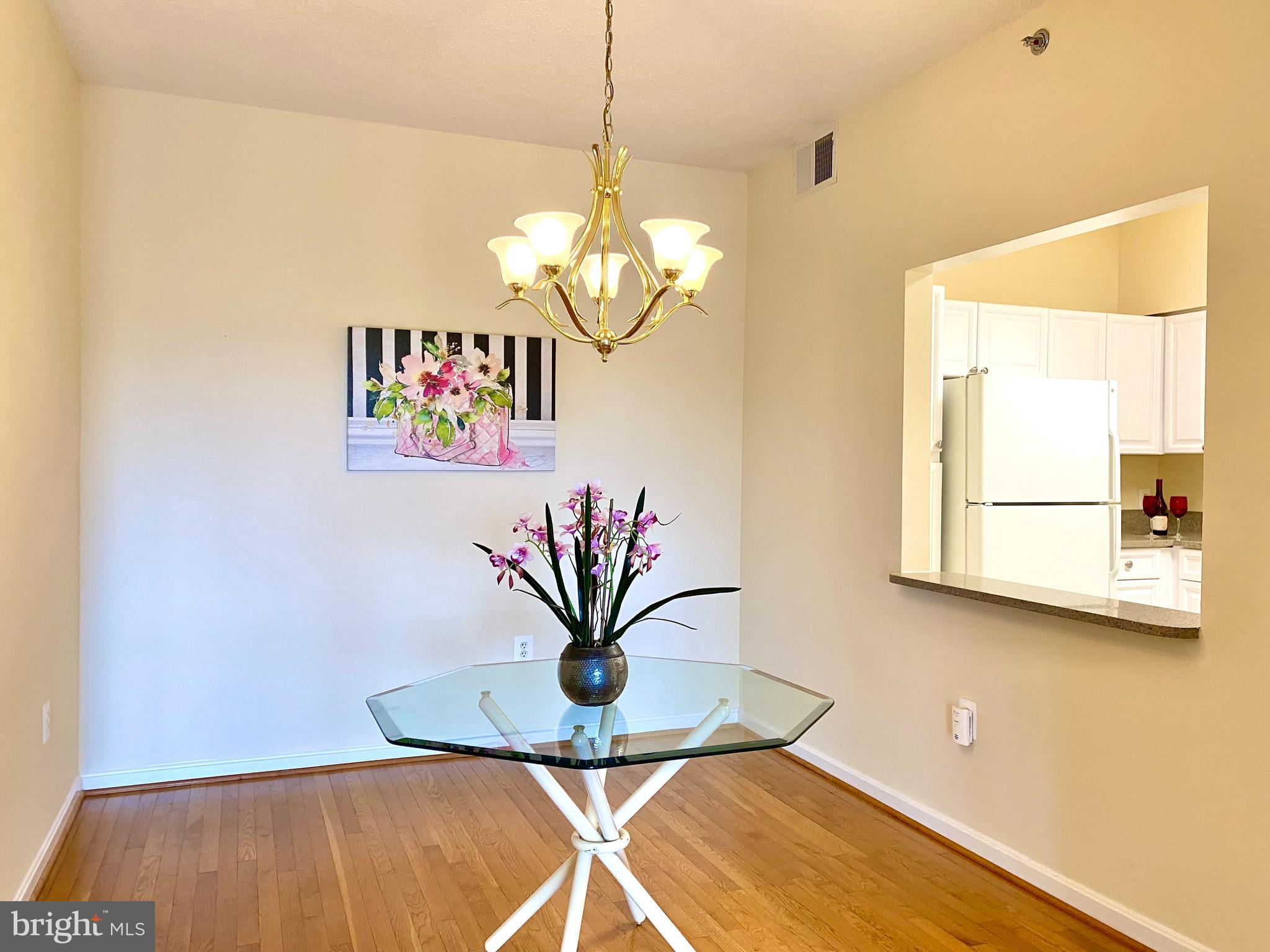 LEISURE WORLD - Residential