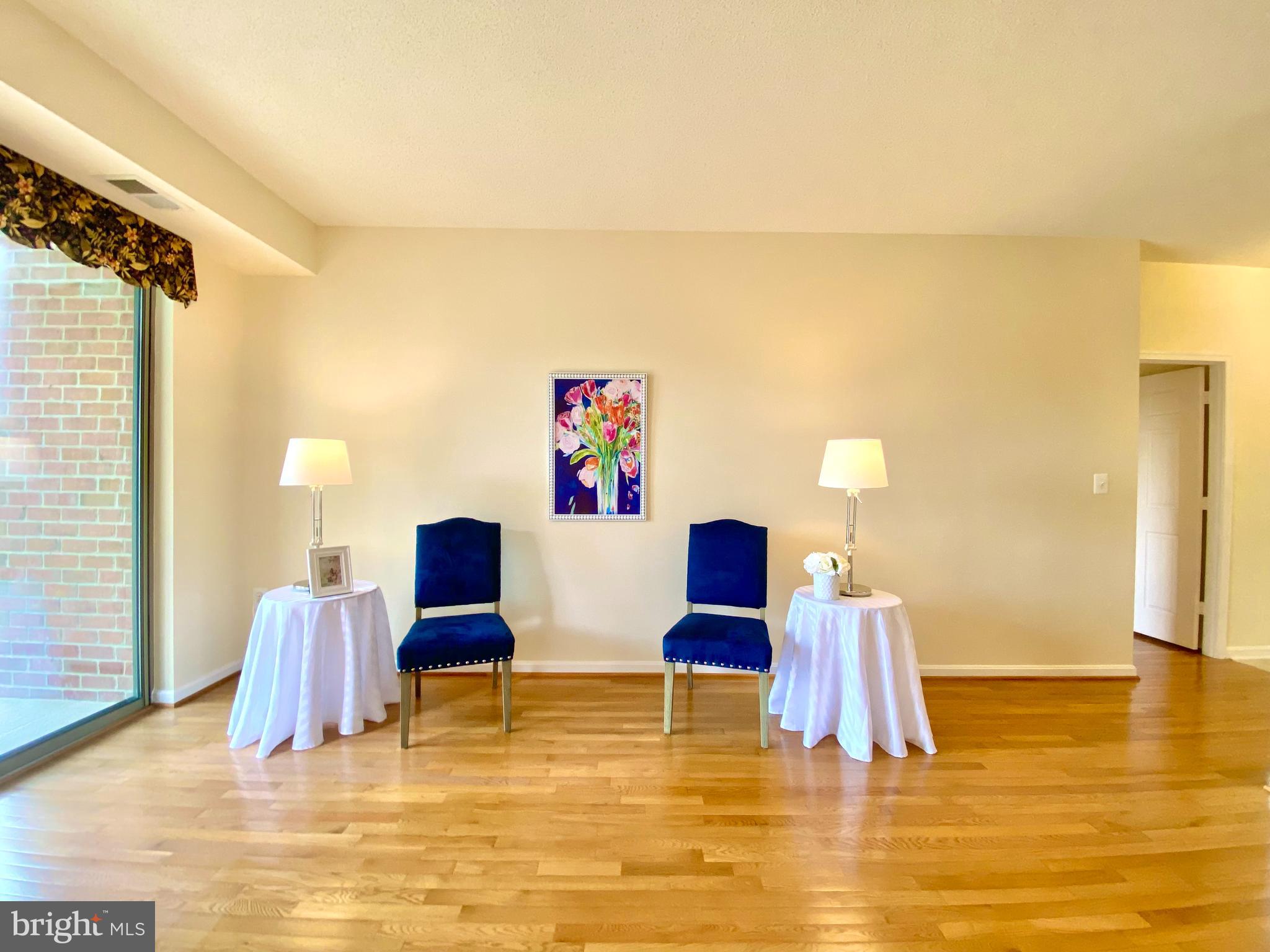 LEISURE WORLD - Residential