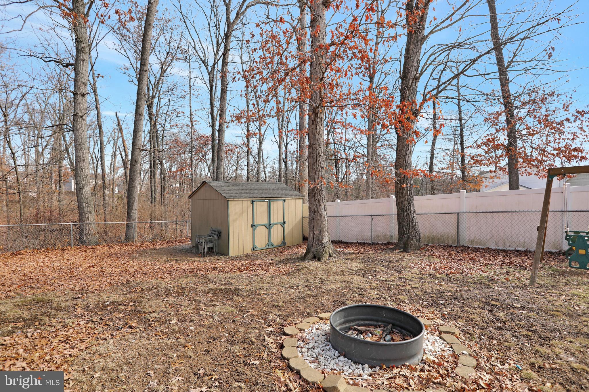 DOUGLAS OAKS - Residential