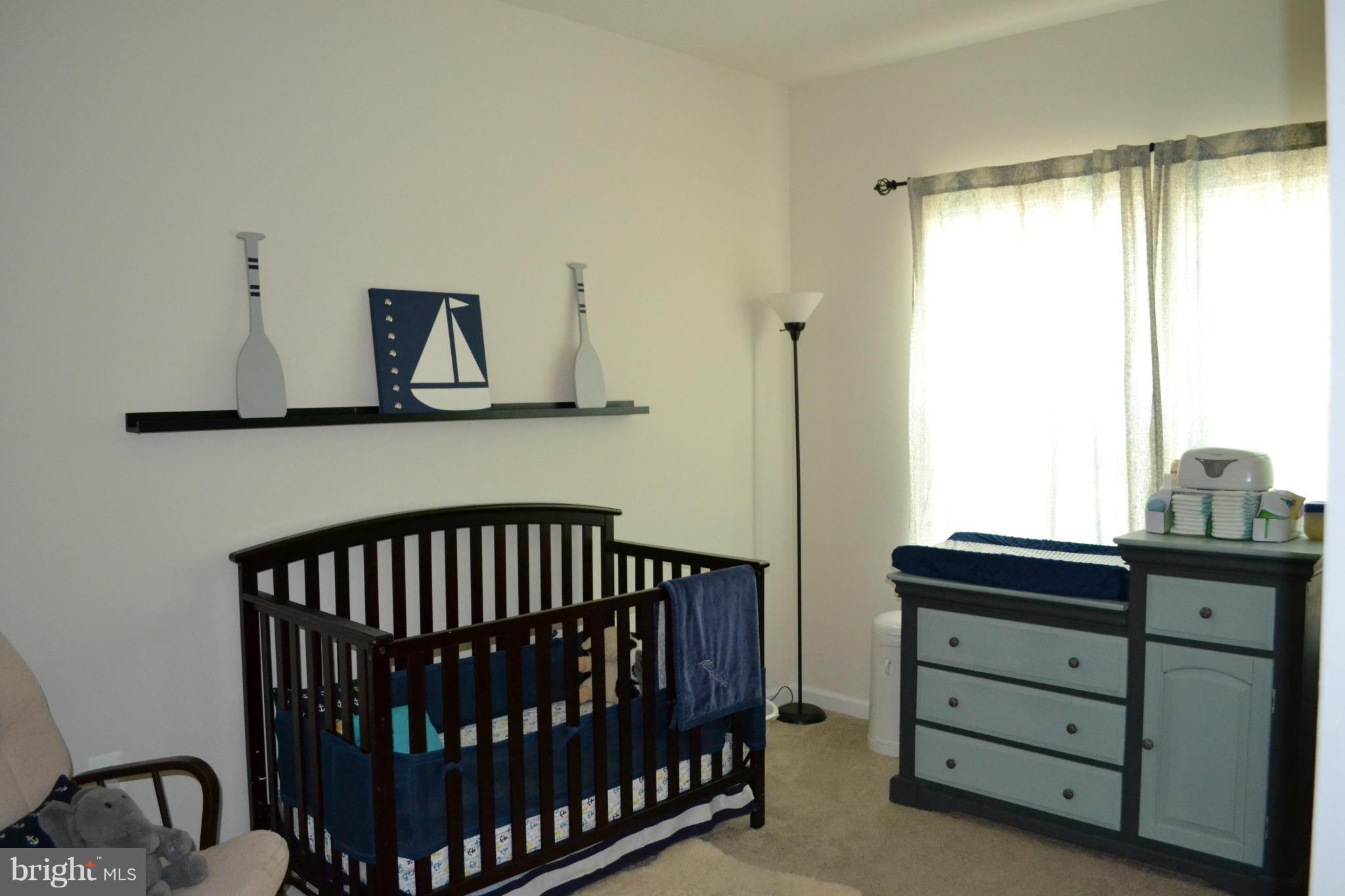 TOWN CENTER COMMONS - Residential Lease