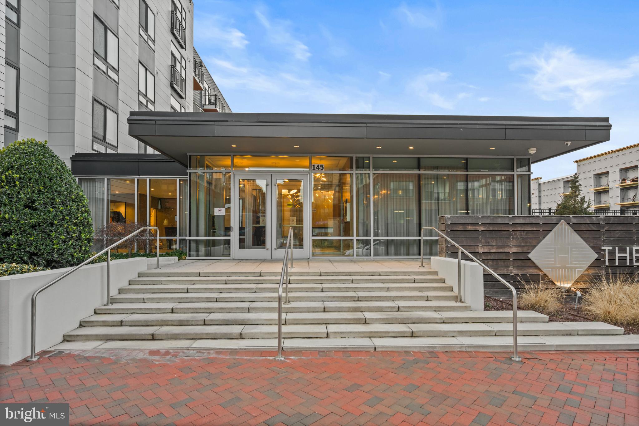 NATIONAL HARBOR - Residential