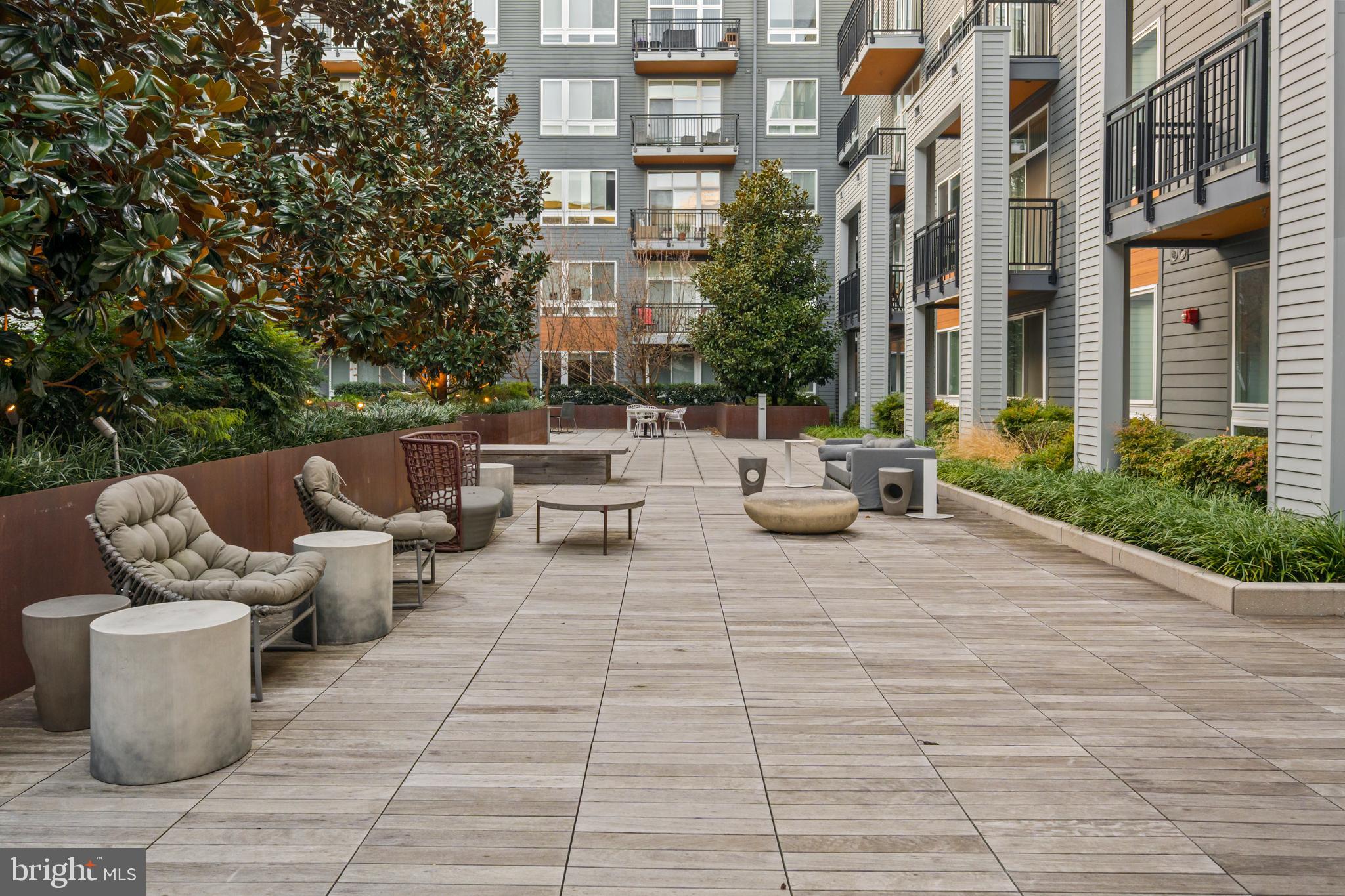 NATIONAL HARBOR - Residential