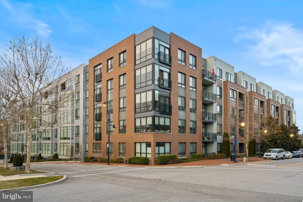 Photo of 145 Riverhaven Drive #509, OXON HILL, MD 20745 (MLS # MDPG2188558)