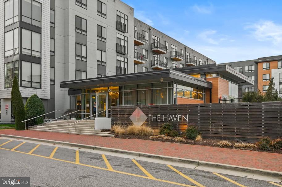 NATIONAL HARBOR - Residential