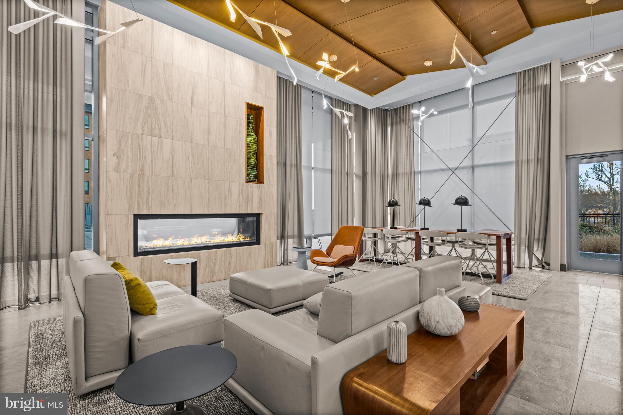 NATIONAL HARBOR - Residential