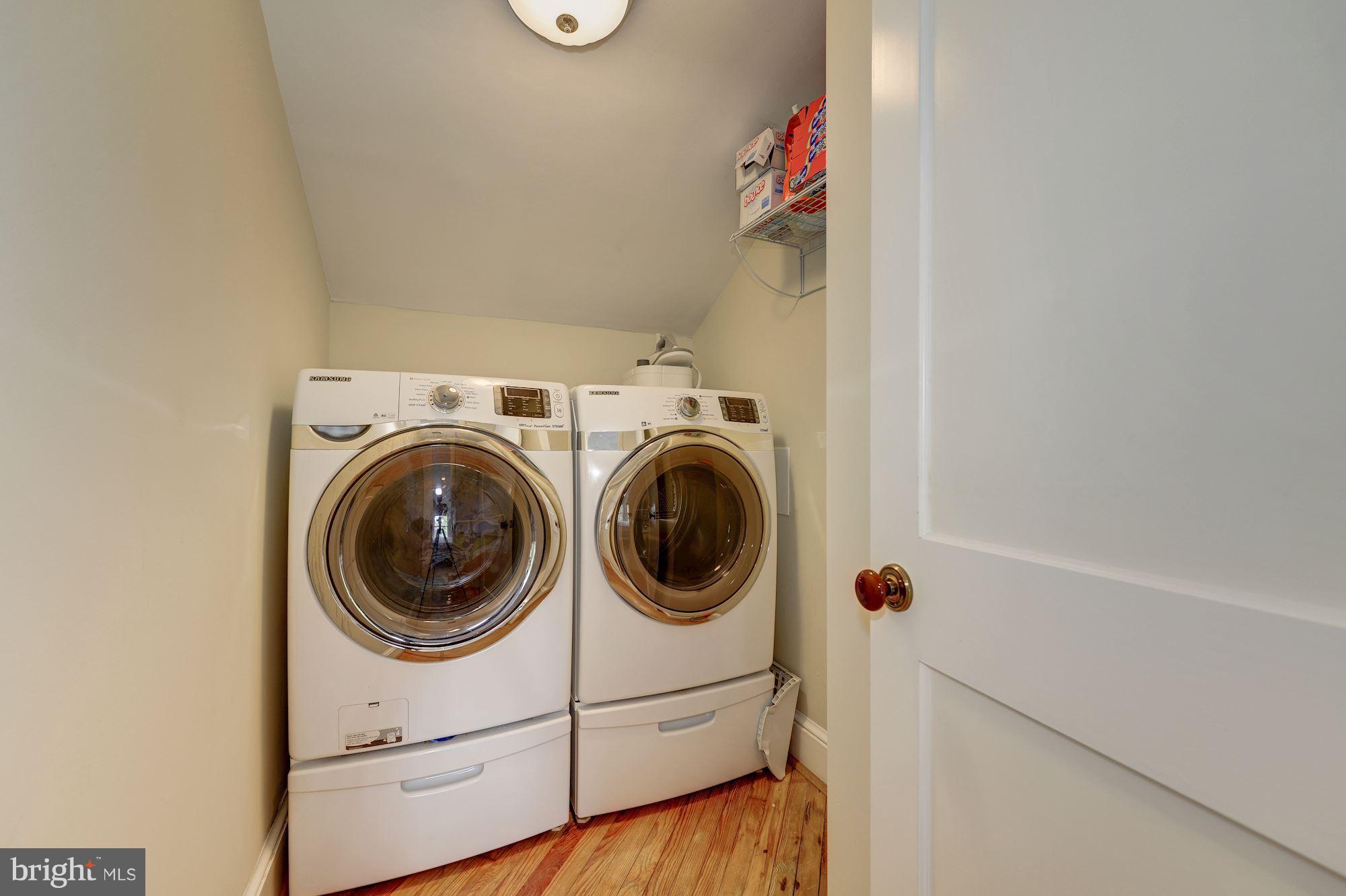 CRESTVIEW - Residential