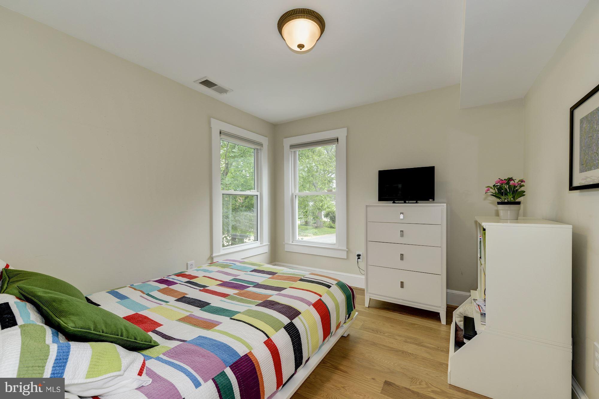 CRESTVIEW - Residential