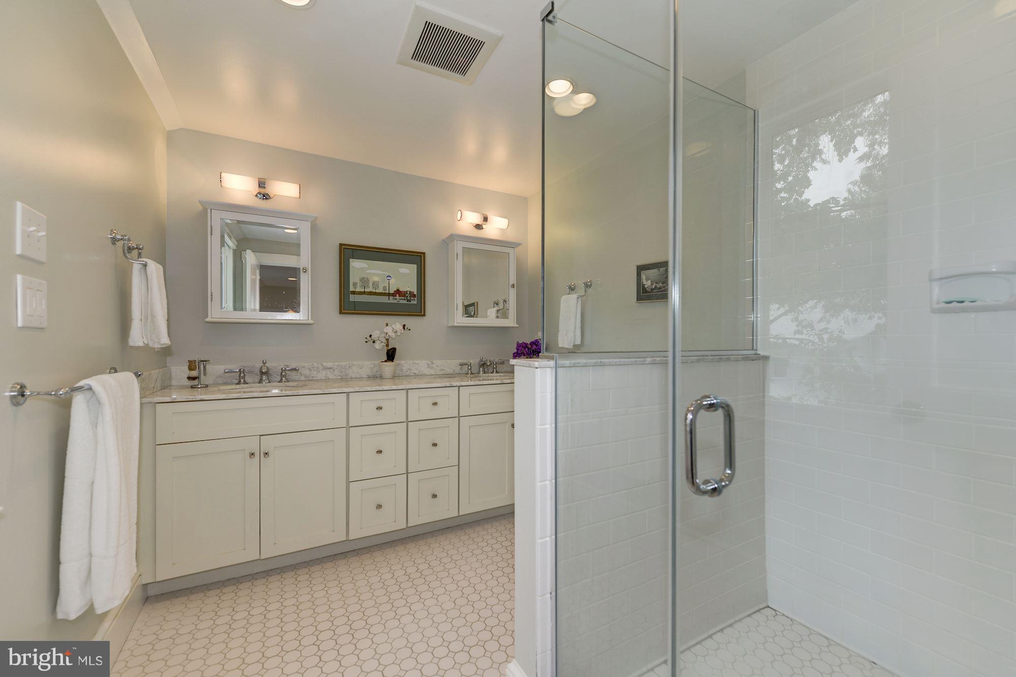 CRESTVIEW - Residential