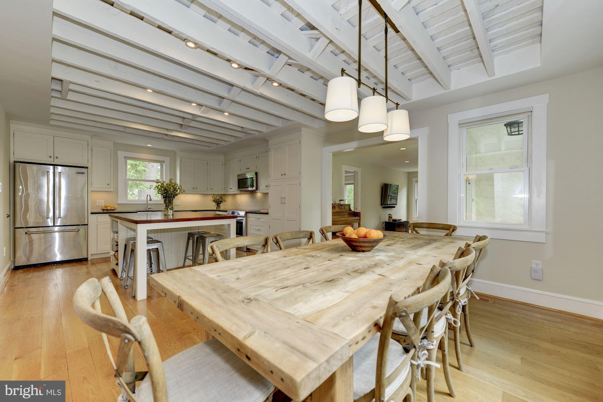 CRESTVIEW - Residential