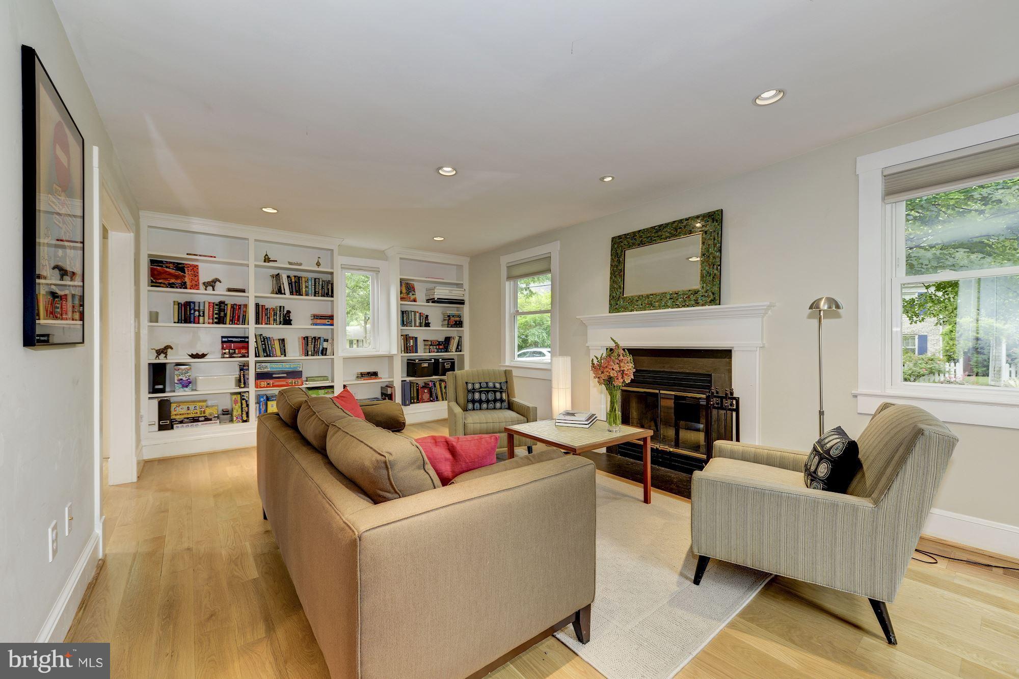 CRESTVIEW - Residential