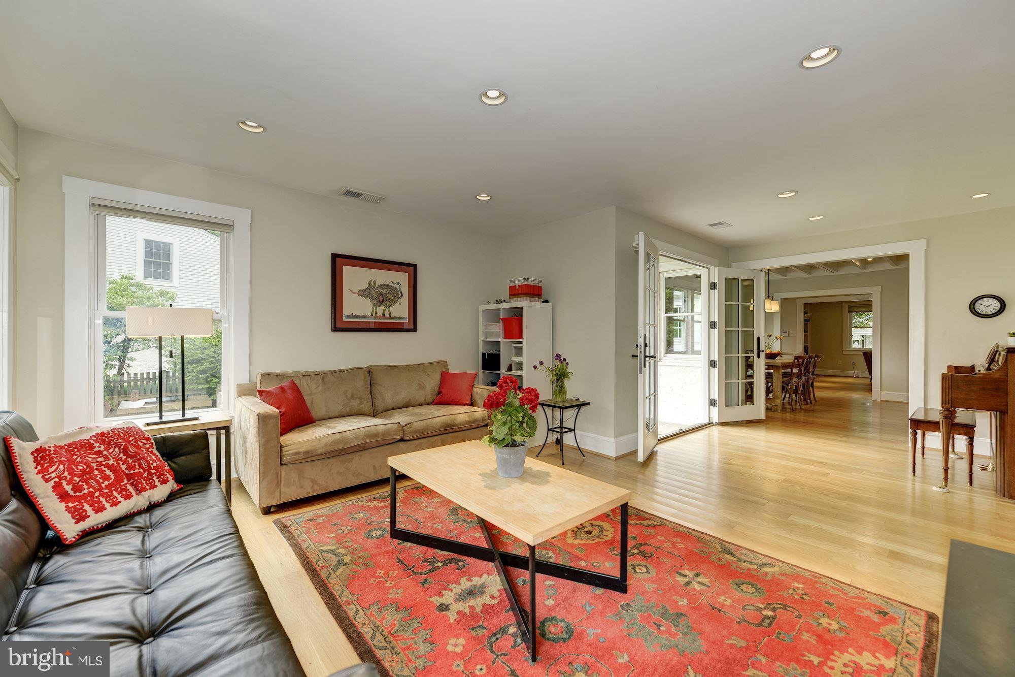 CRESTVIEW - Residential