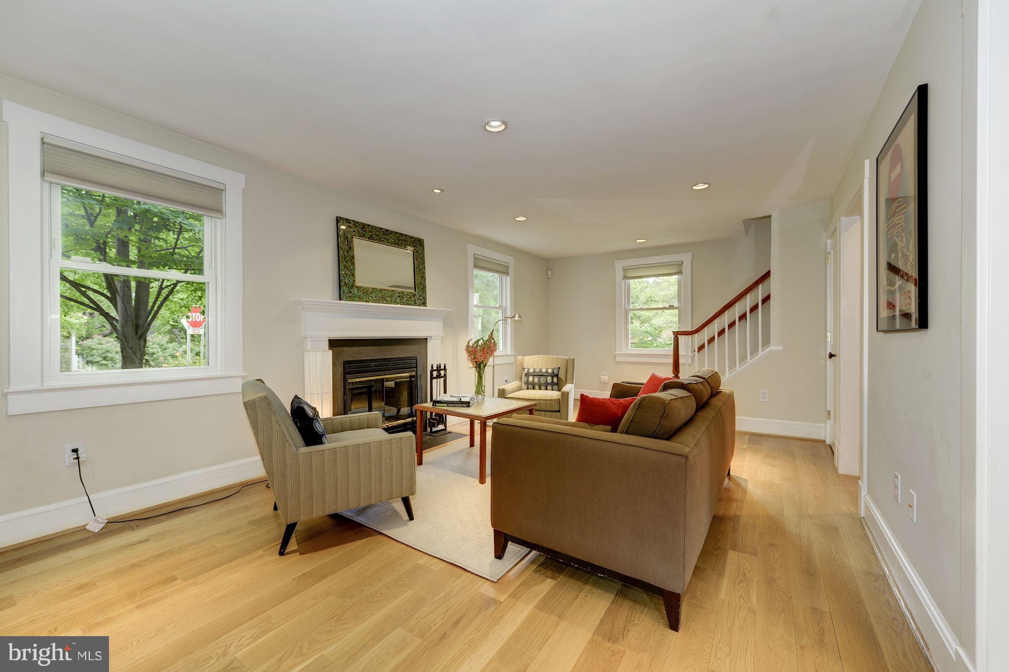 CRESTVIEW - Residential