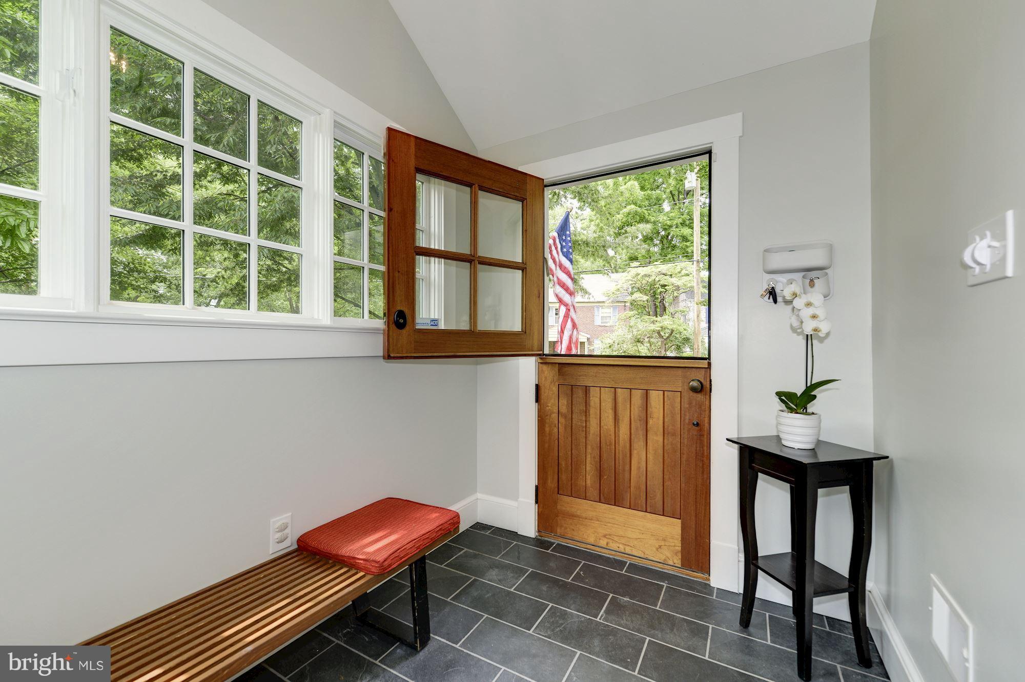 CRESTVIEW - Residential