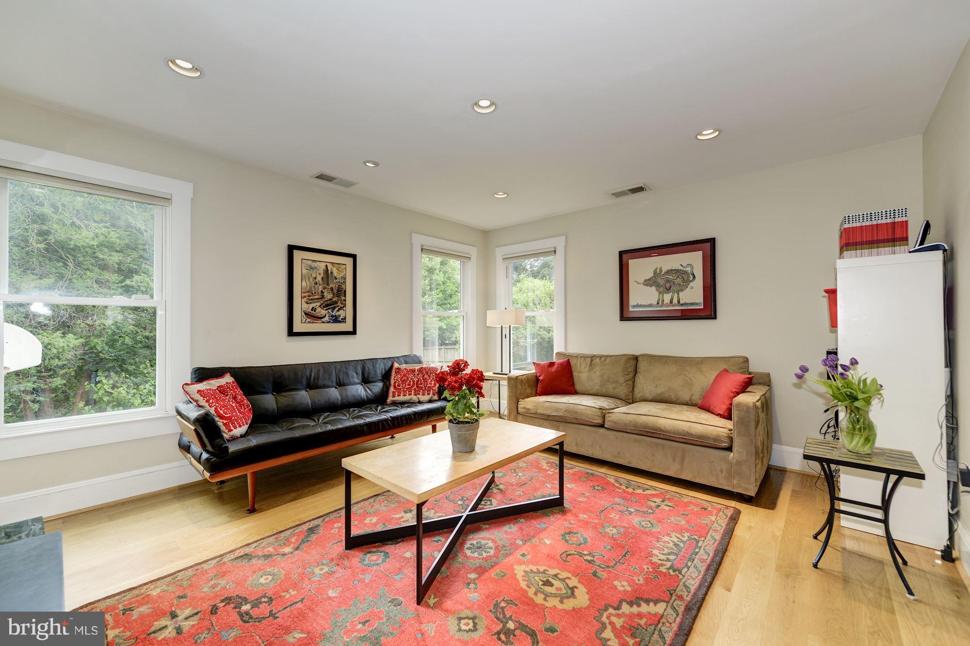 CRESTVIEW - Residential