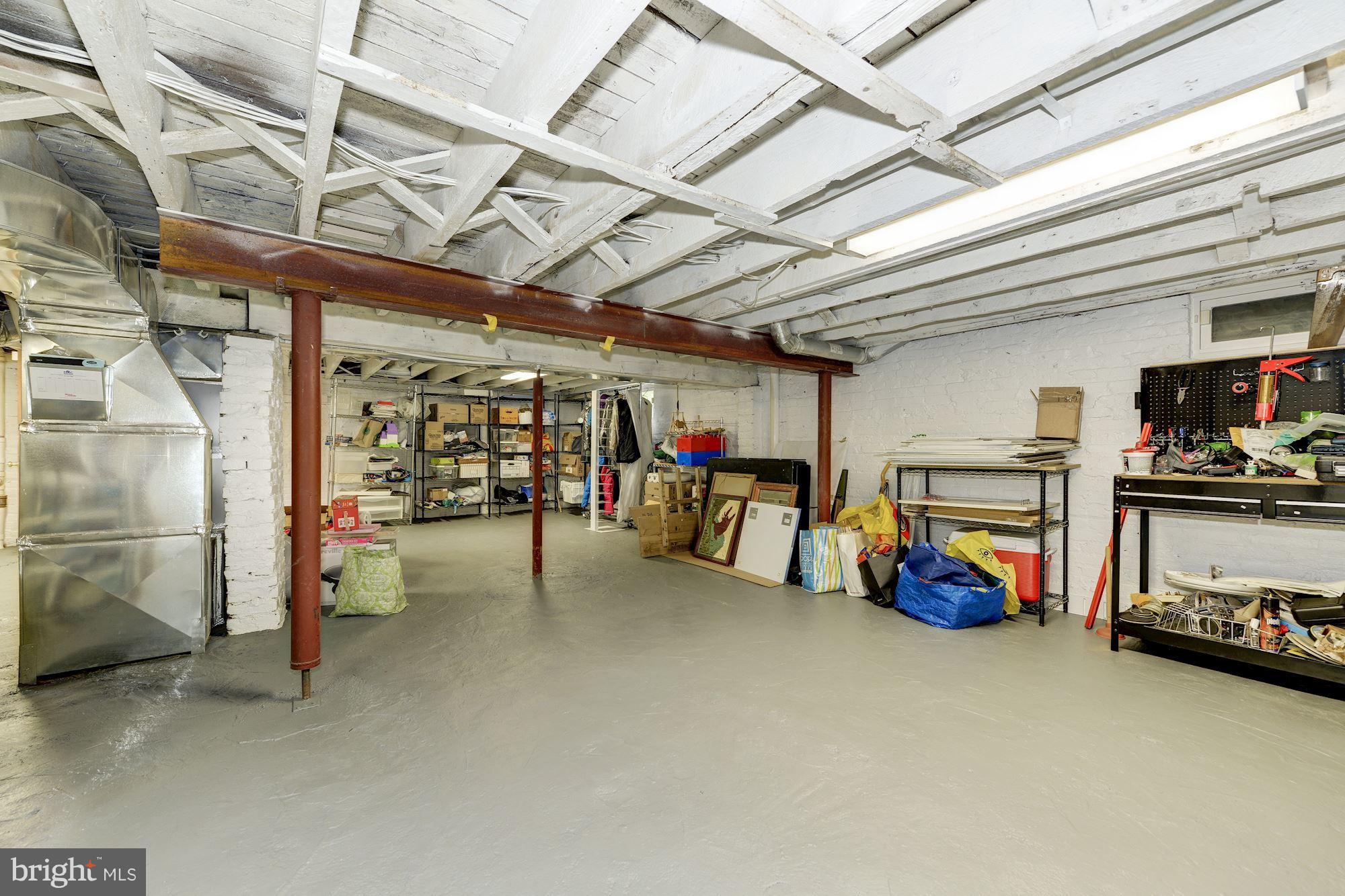 CRESTVIEW - Residential