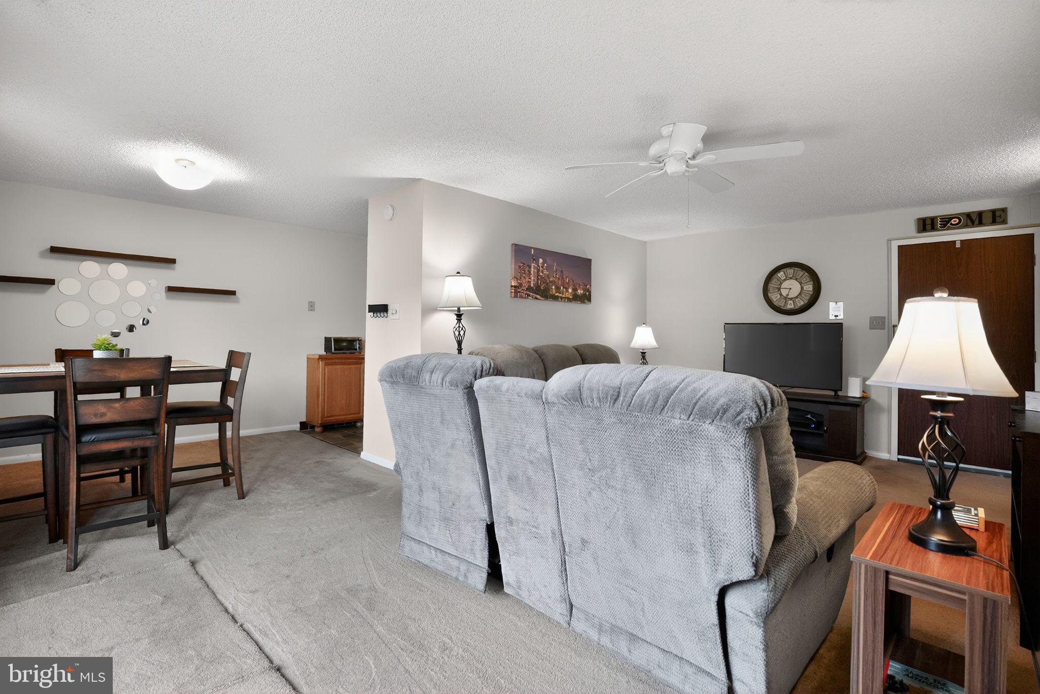 HOLLY HOUSE - Residential