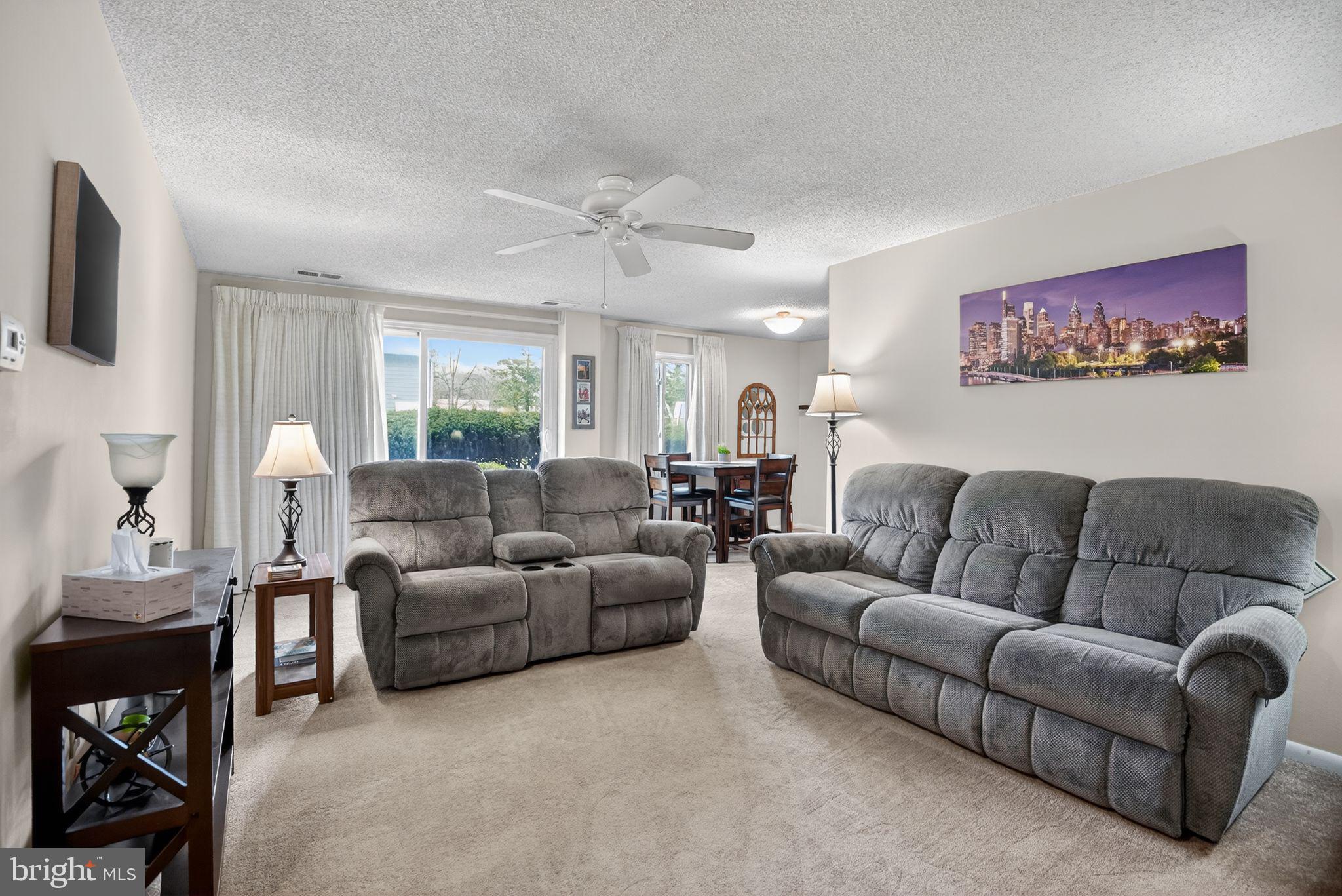 HOLLY HOUSE - Residential