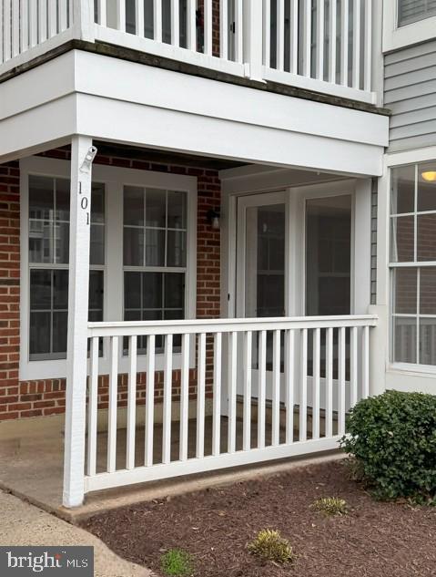 OVERLOOK - Residential Lease