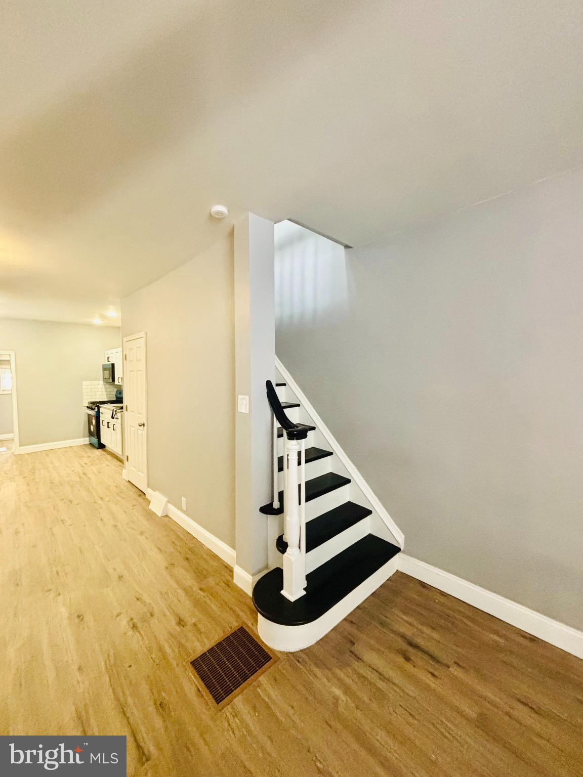 KENSINGTON - Residential