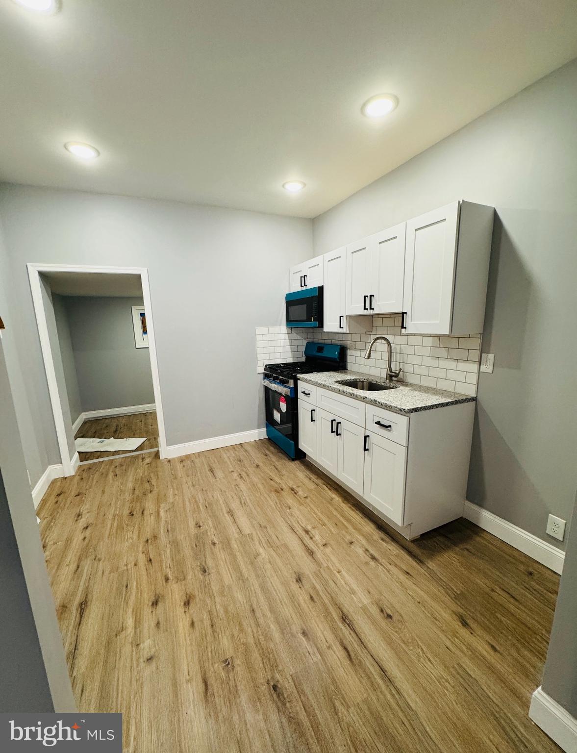 KENSINGTON - Residential