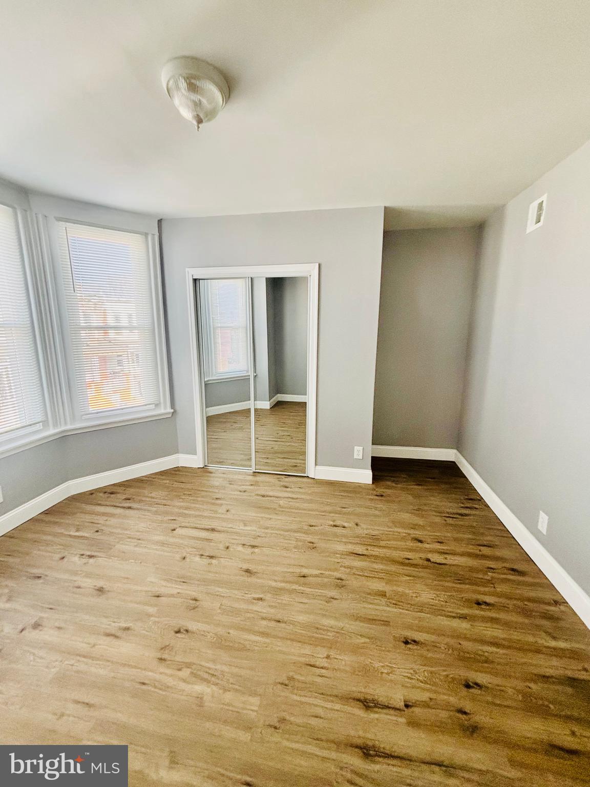 KENSINGTON - Residential