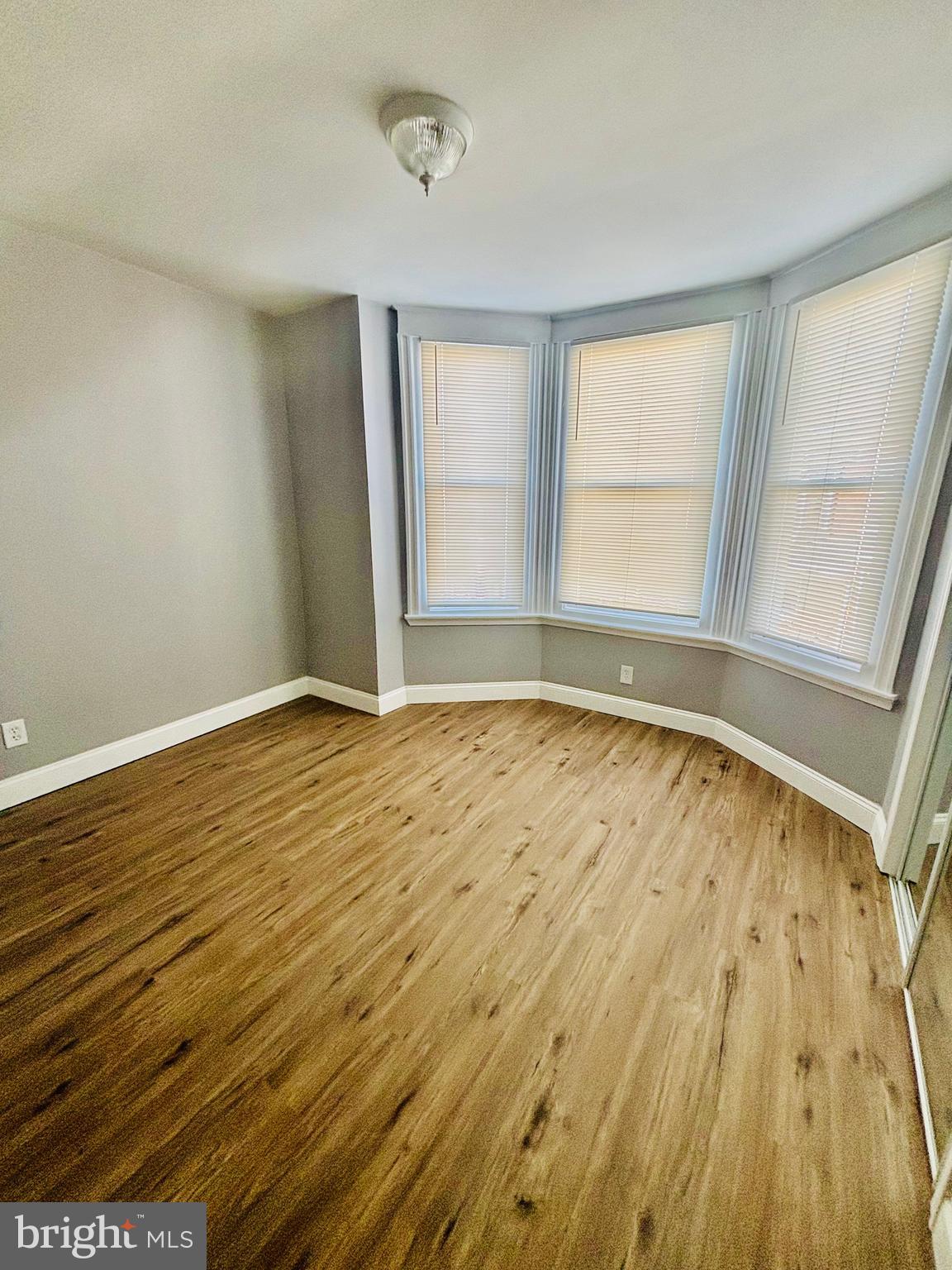 KENSINGTON - Residential