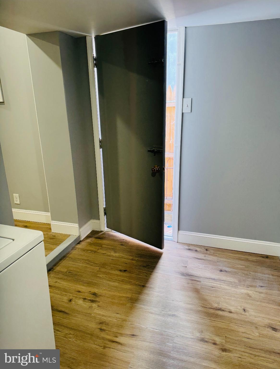 KENSINGTON - Residential