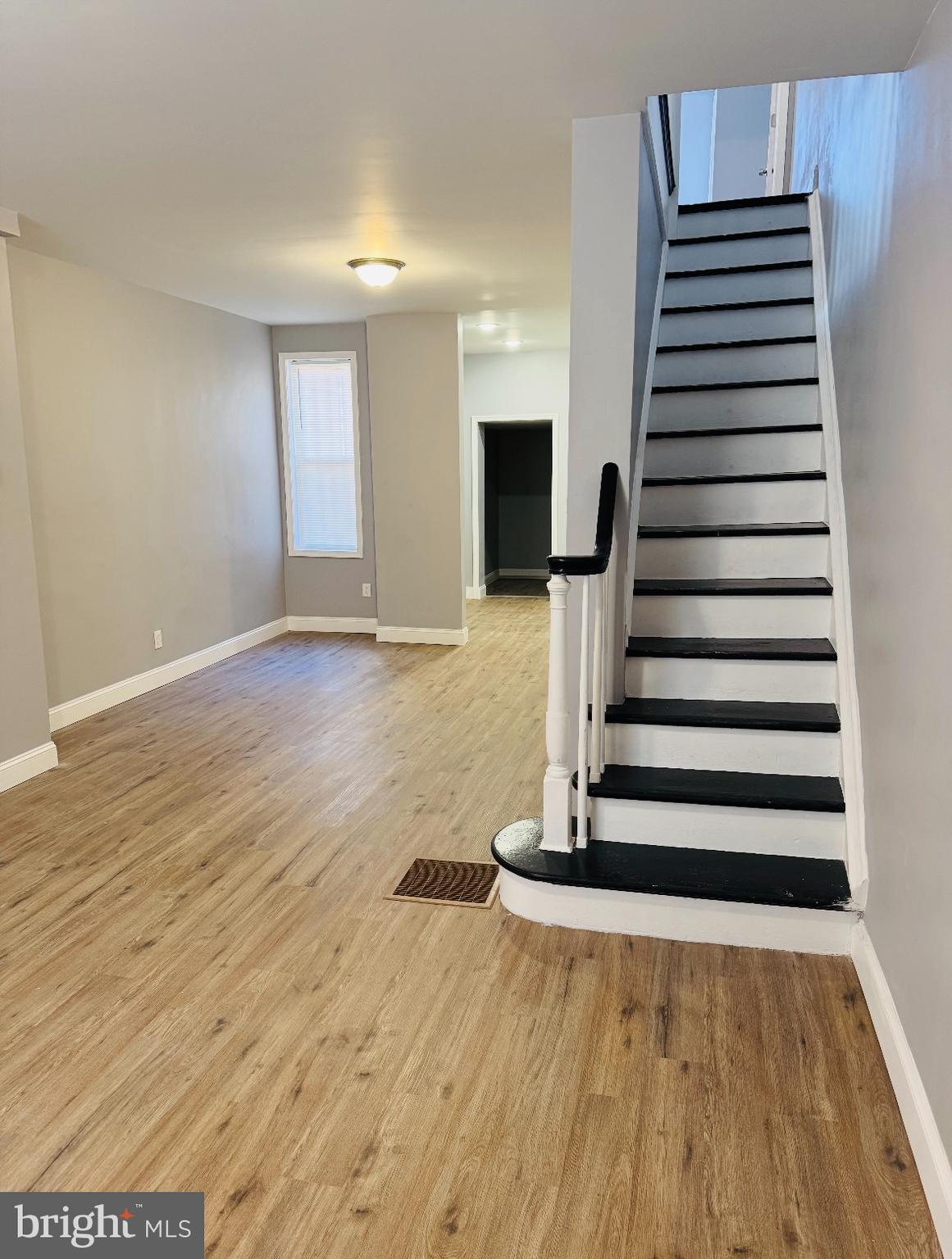 KENSINGTON - Residential