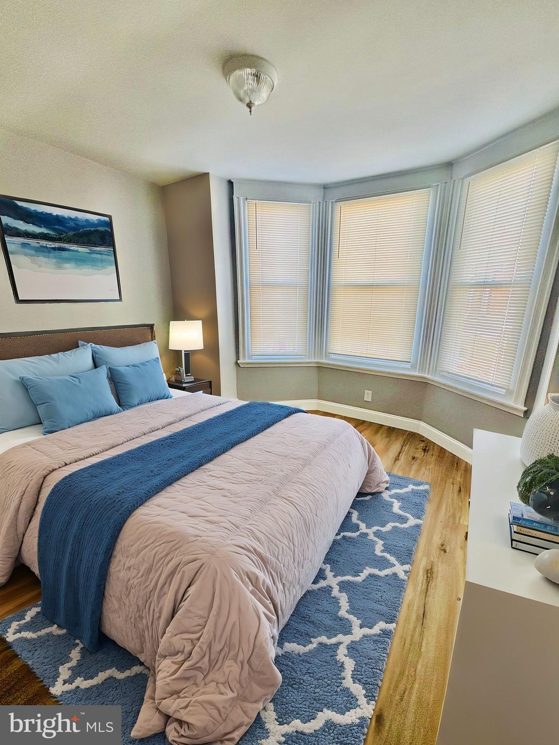 KENSINGTON - Residential