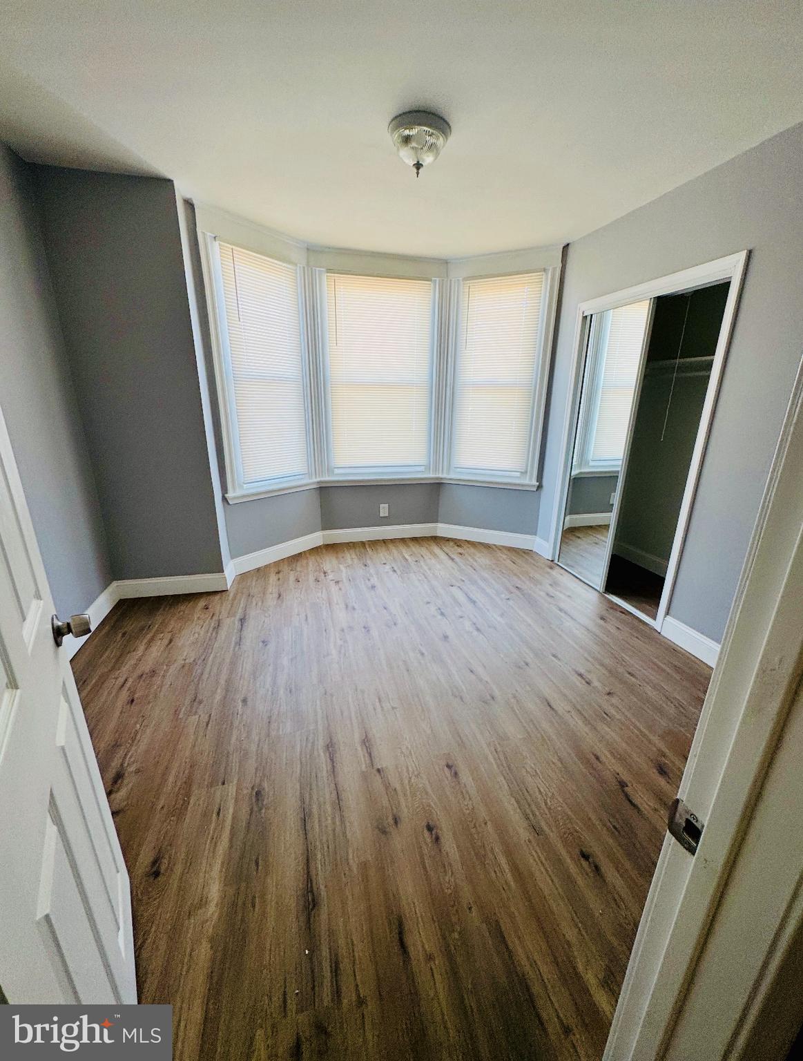 KENSINGTON - Residential