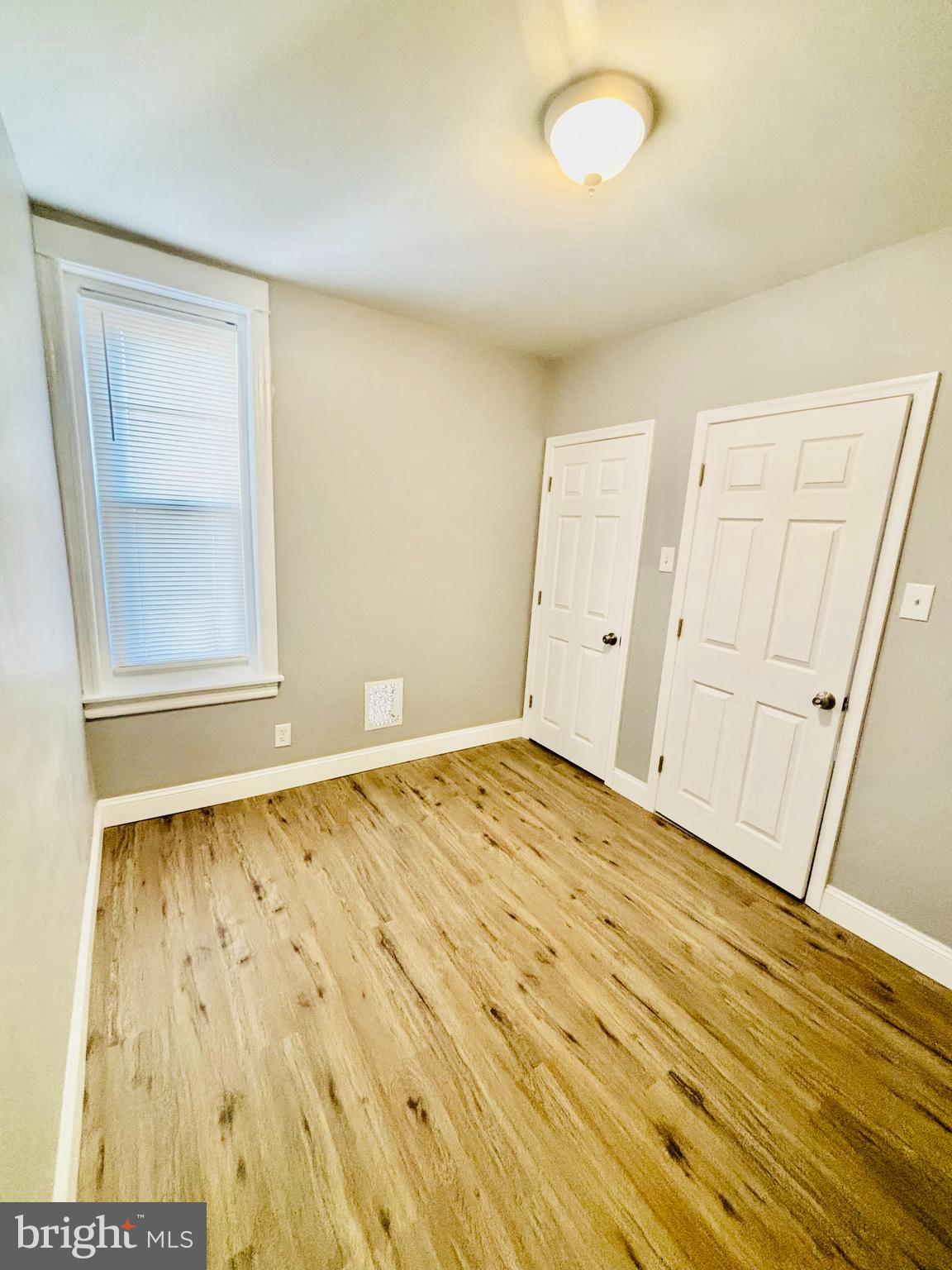 KENSINGTON - Residential