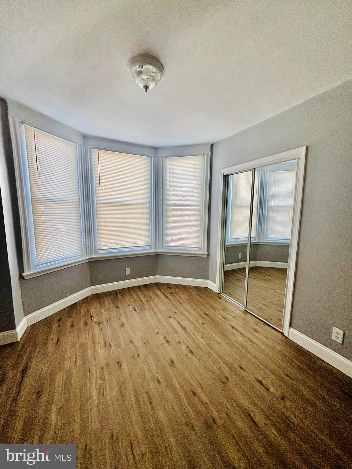 KENSINGTON - Residential