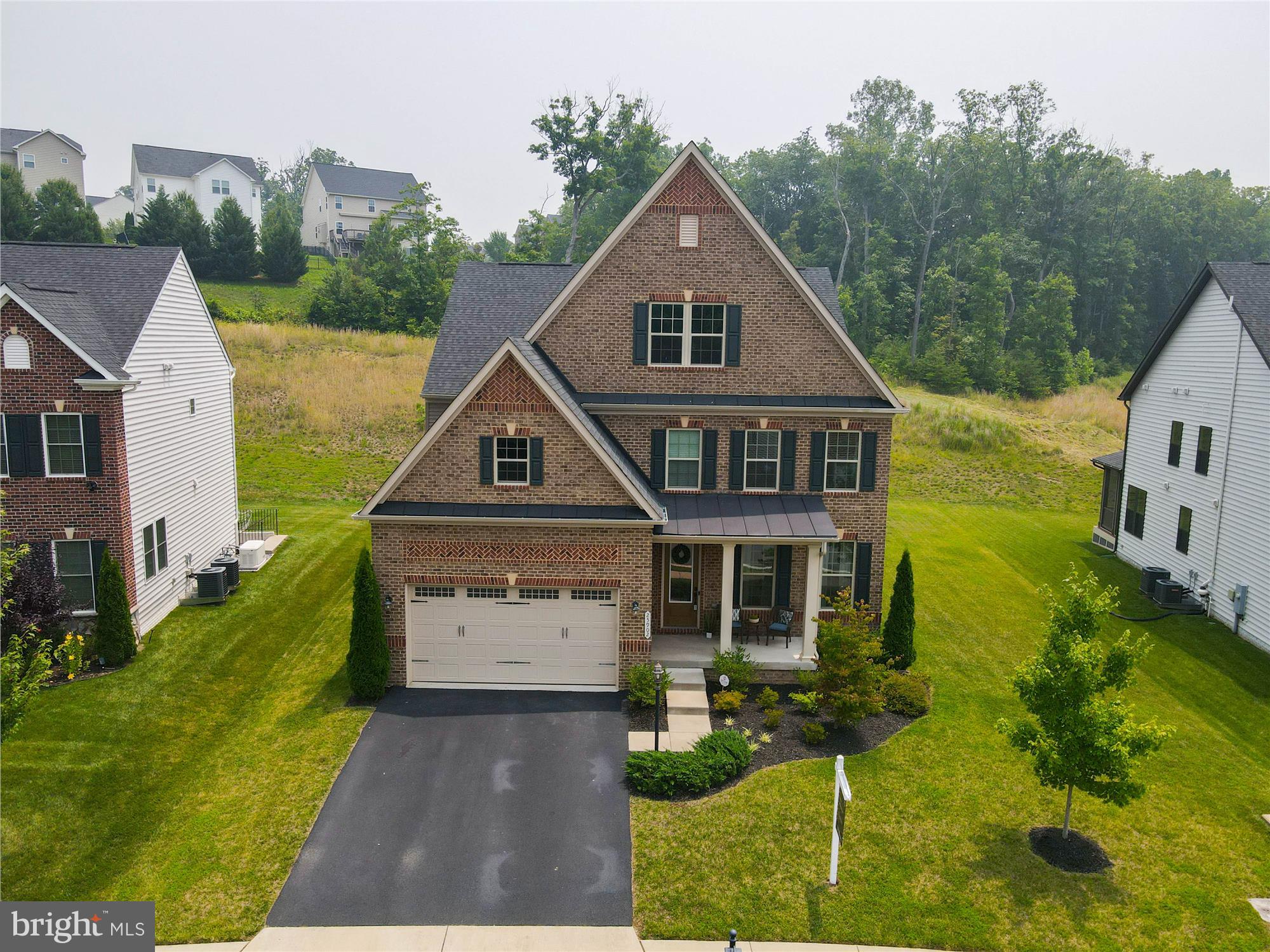 SEVEN HILLS - Residential