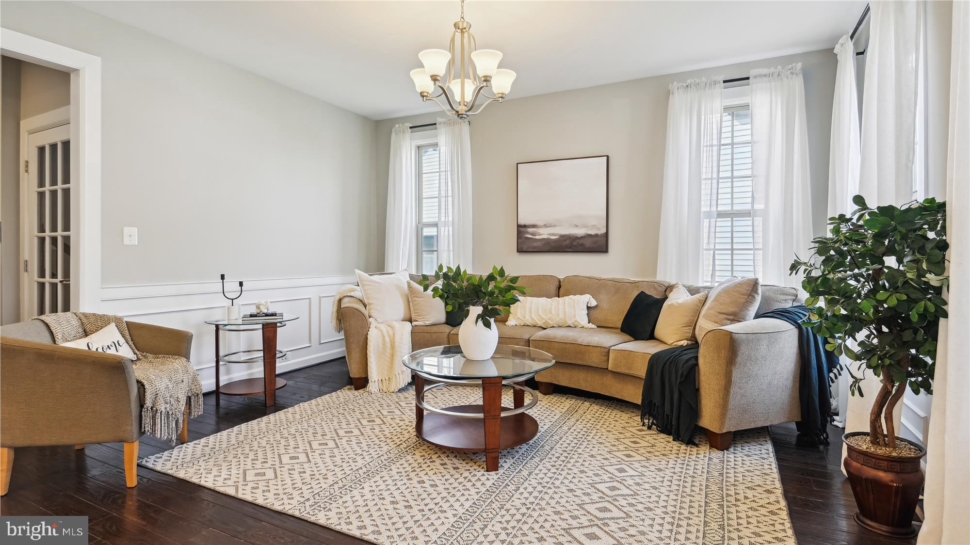 SEVEN HILLS - Residential