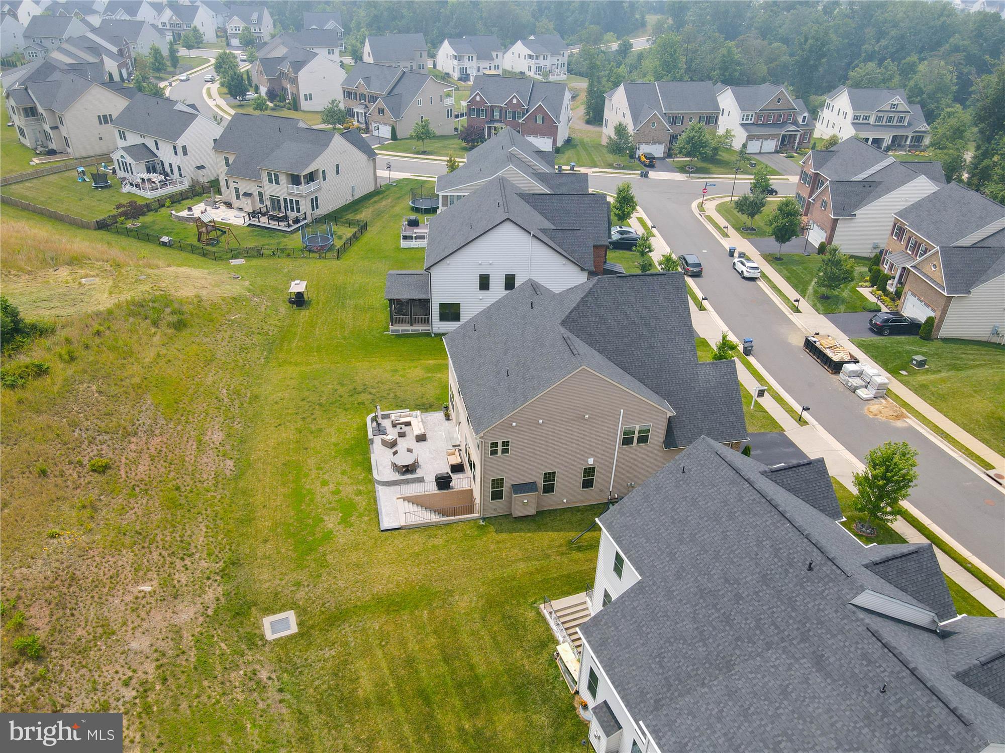 SEVEN HILLS - Residential