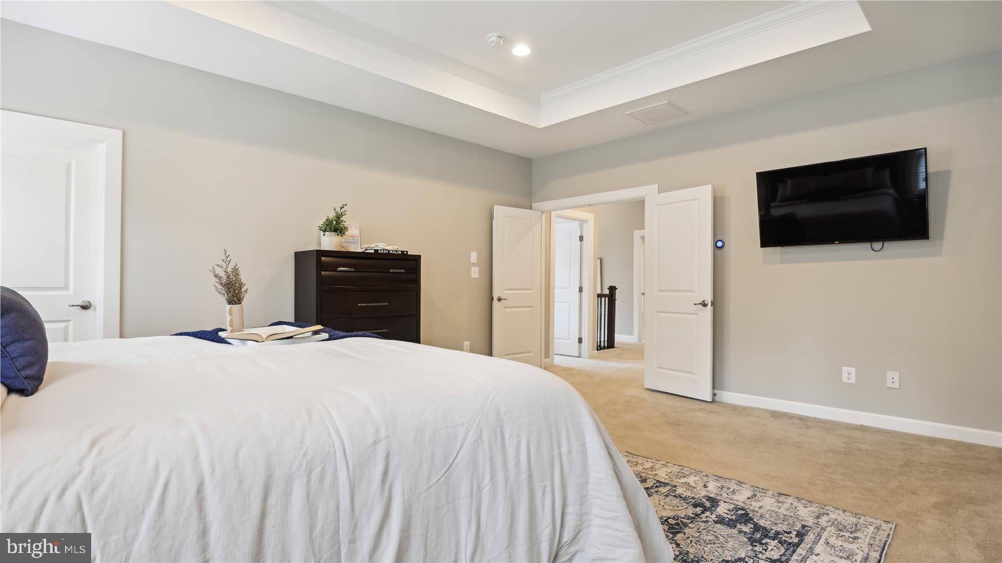 SEVEN HILLS - Residential