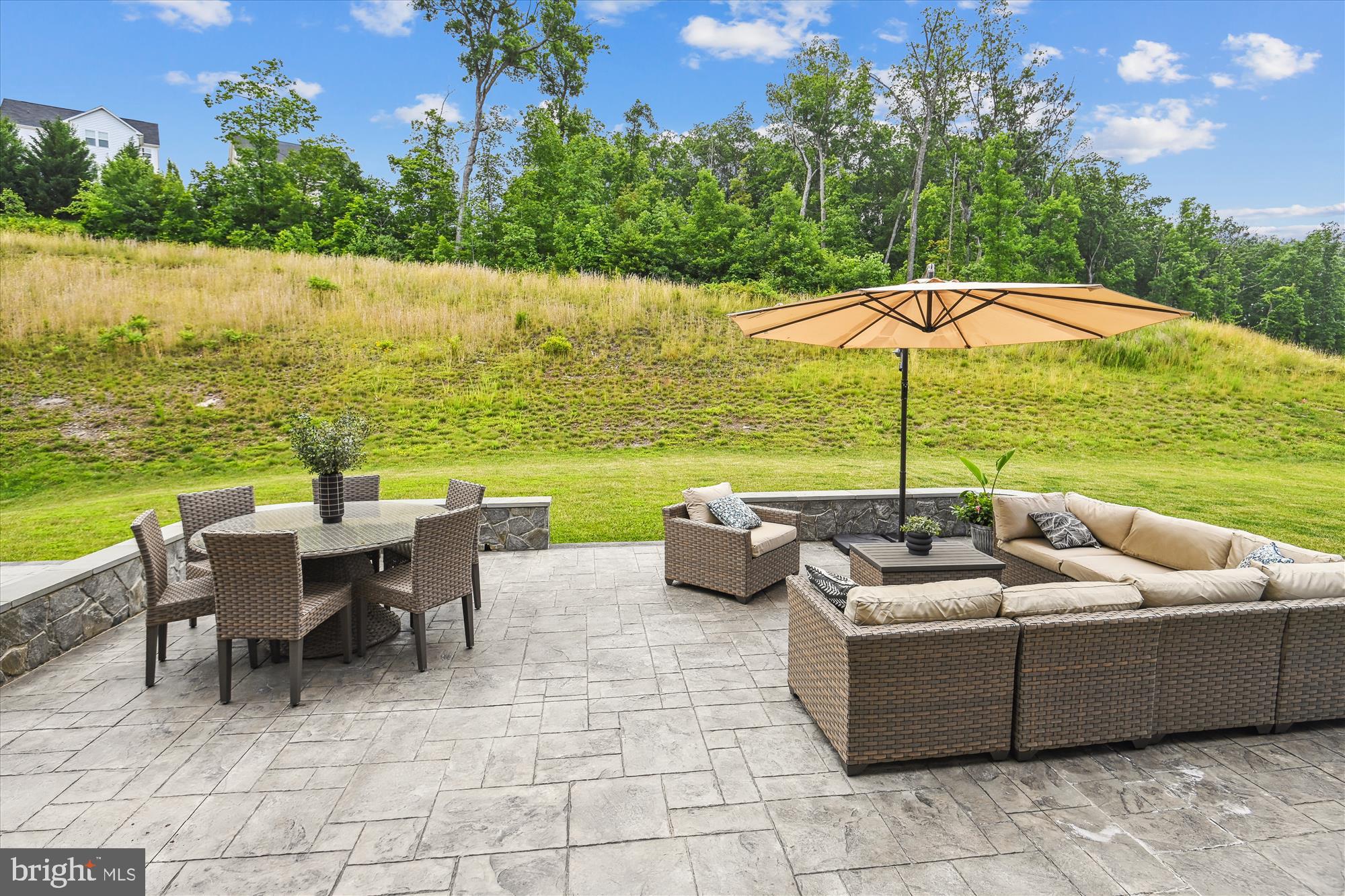 SEVEN HILLS - Residential