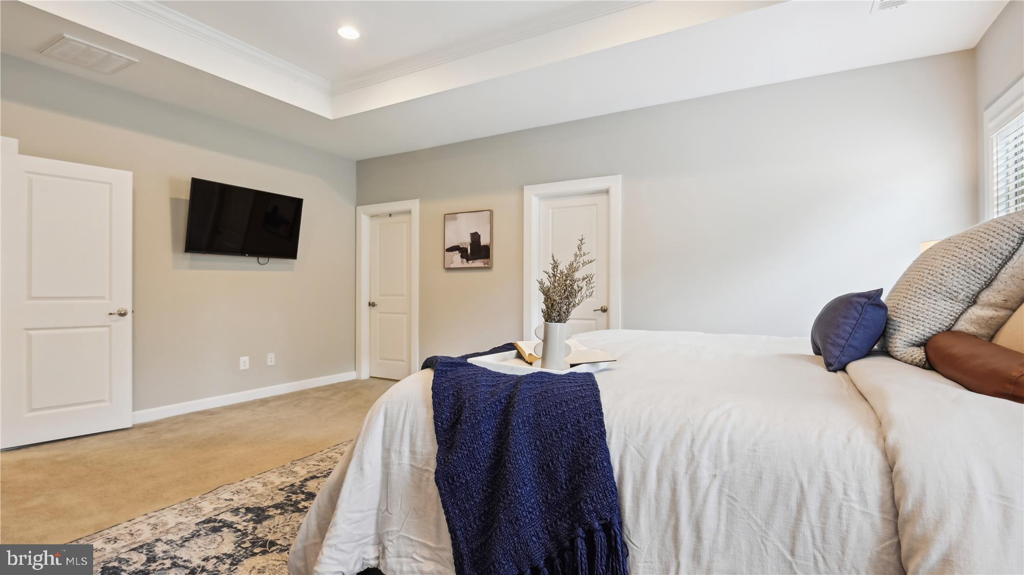 SEVEN HILLS - Residential