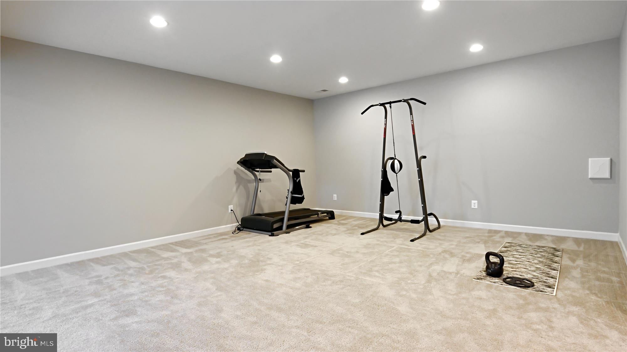 SEVEN HILLS - Residential