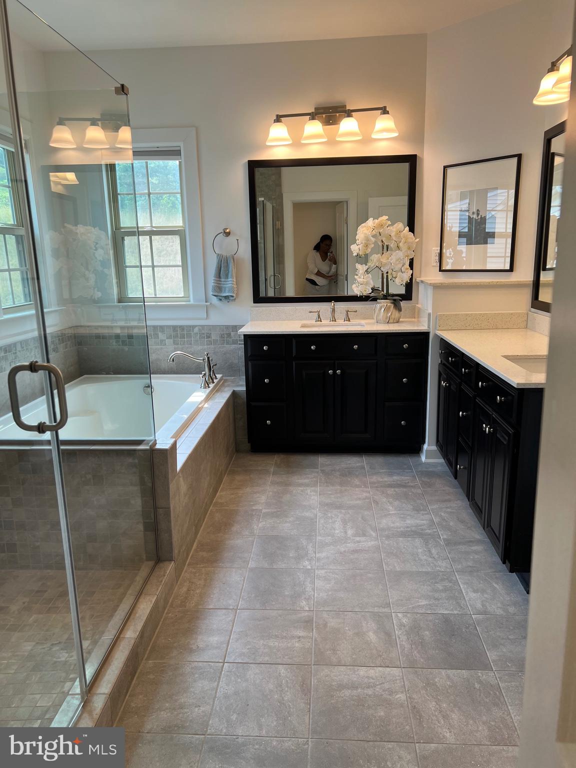 SEVEN HILLS - Residential