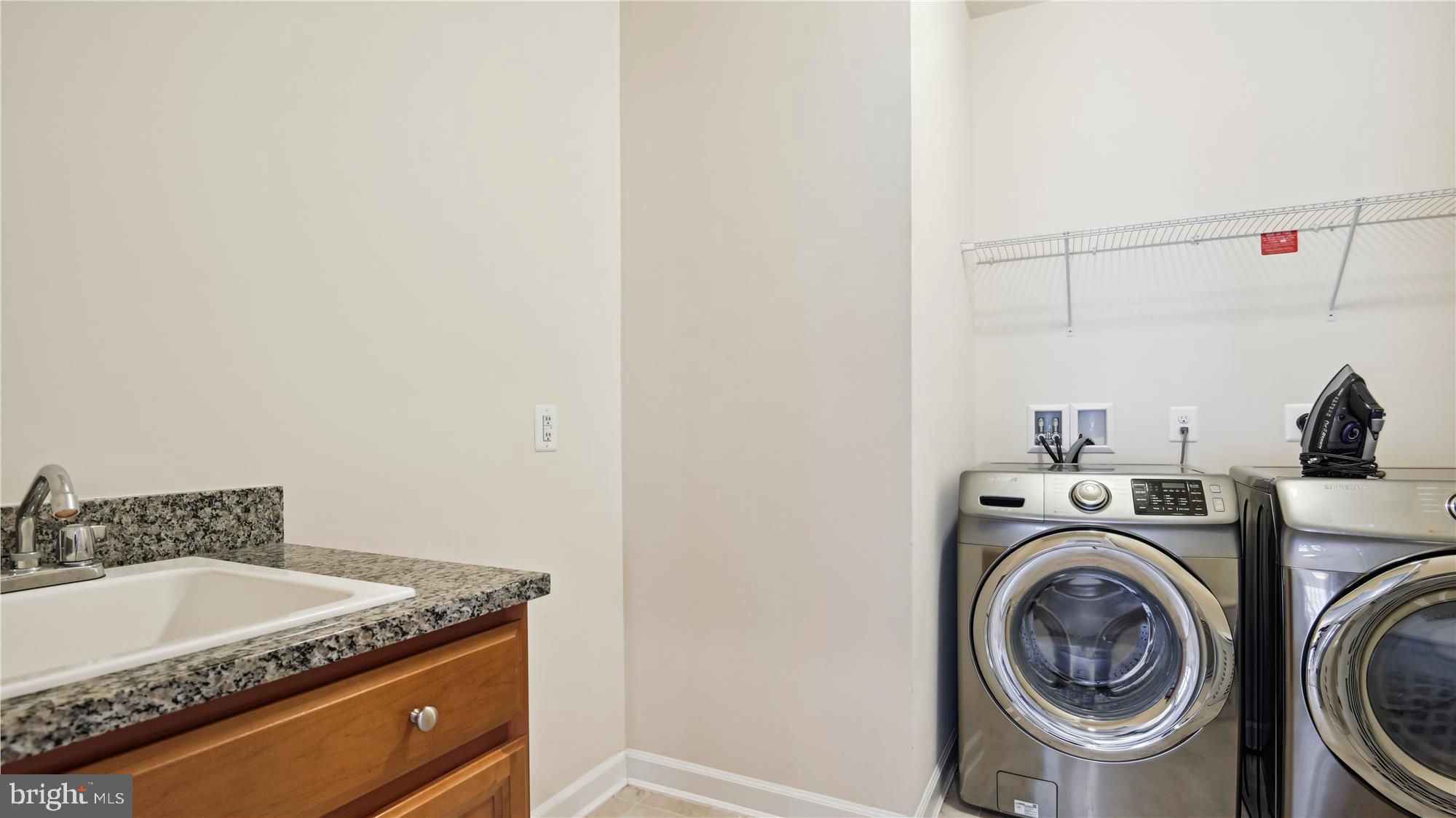 SEVEN HILLS - Residential