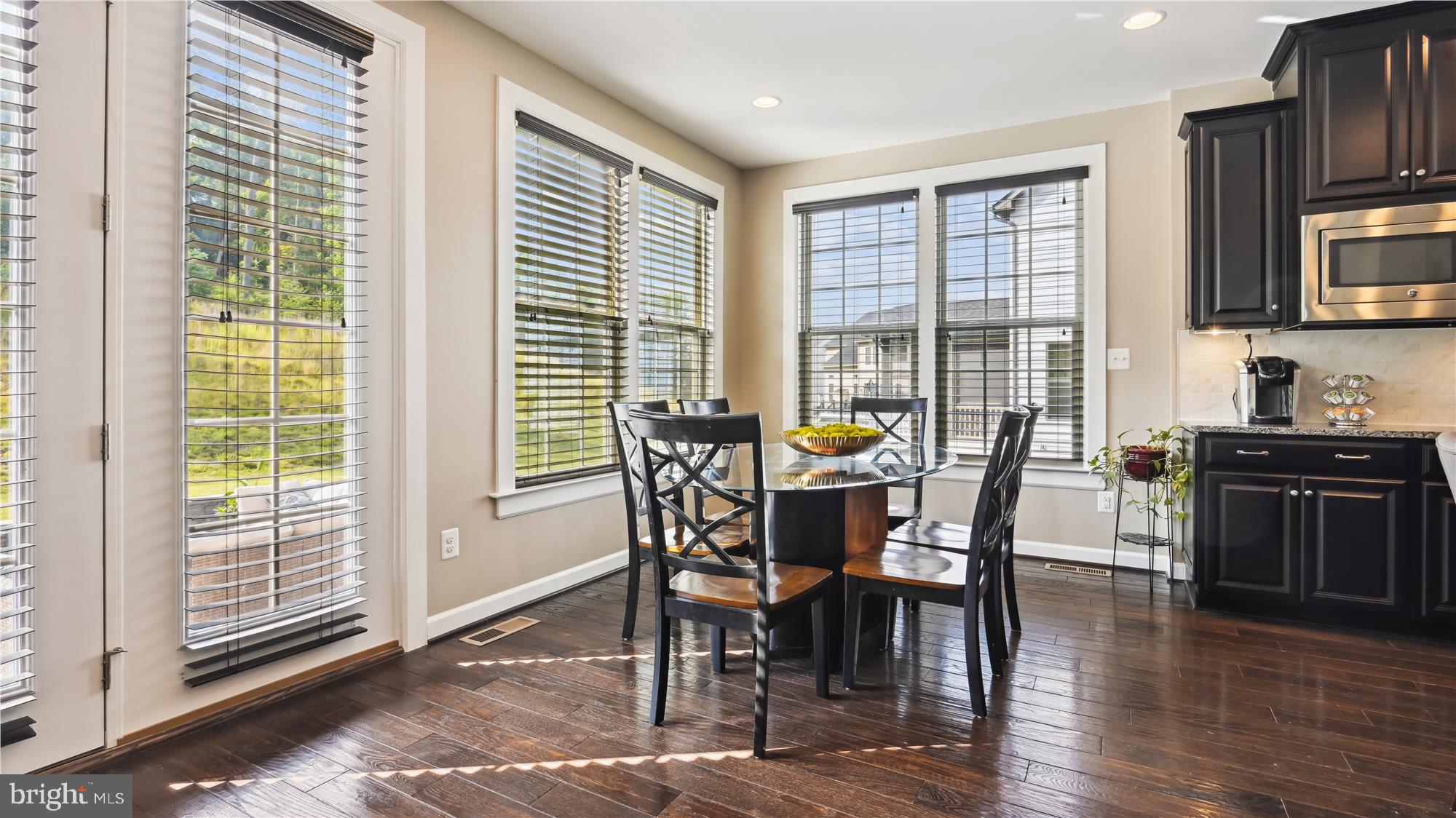 SEVEN HILLS - Residential