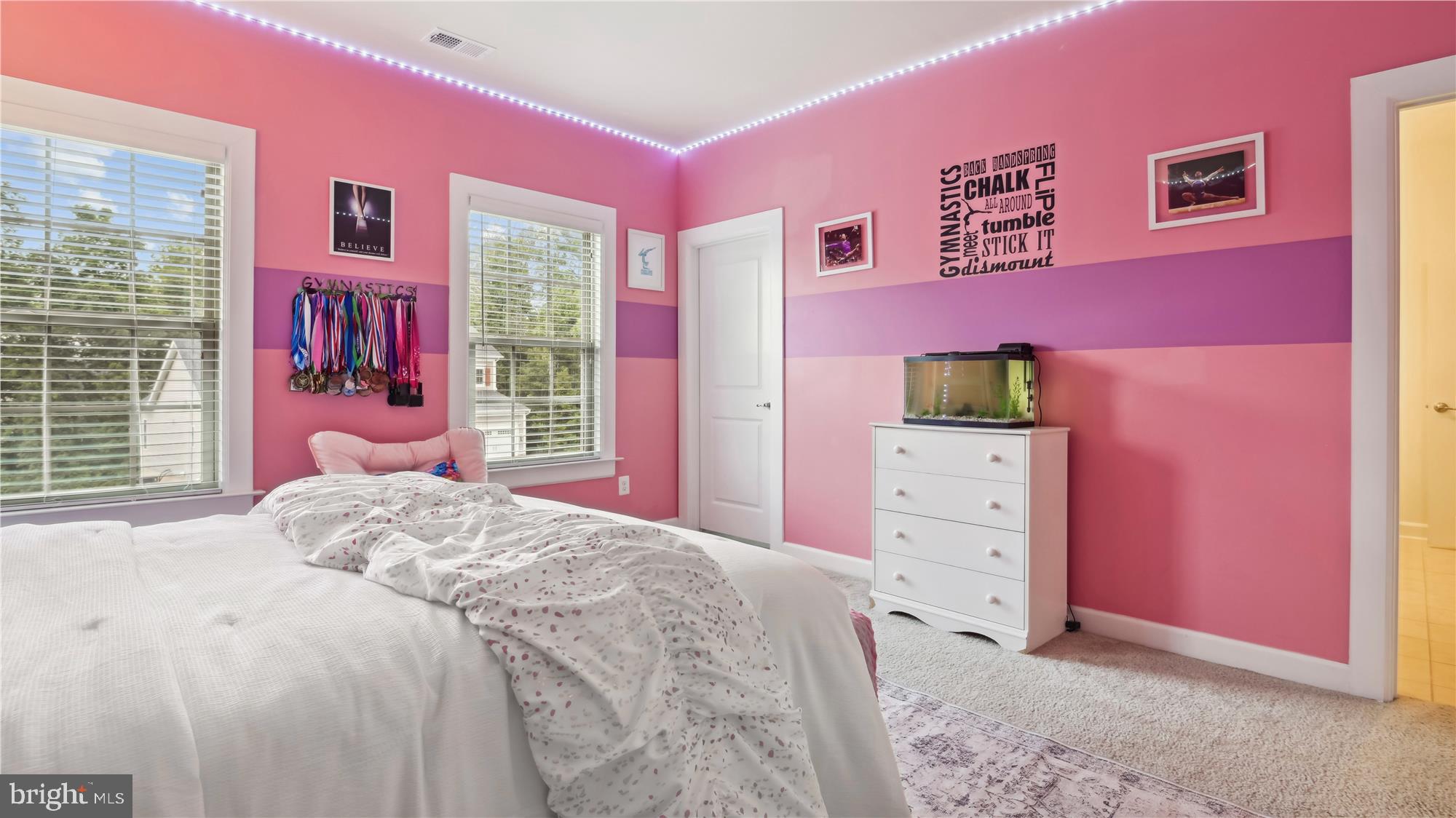 SEVEN HILLS - Residential